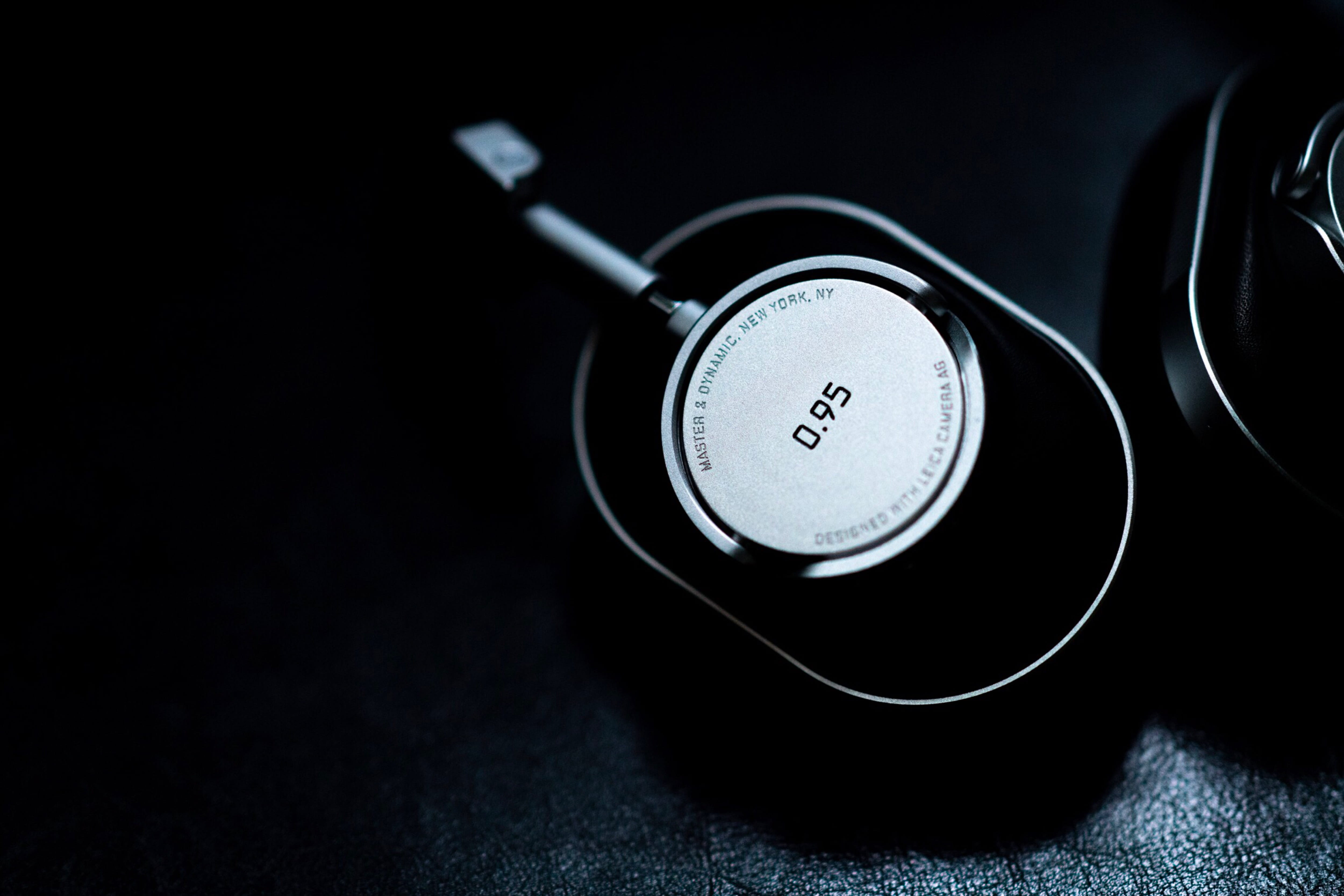 cassette player, communication, ink bottle, black, car, wireless, beverage, single object, indoors, 4K, control, blender, wristwatch, clock, text, number, HD Wallpaper