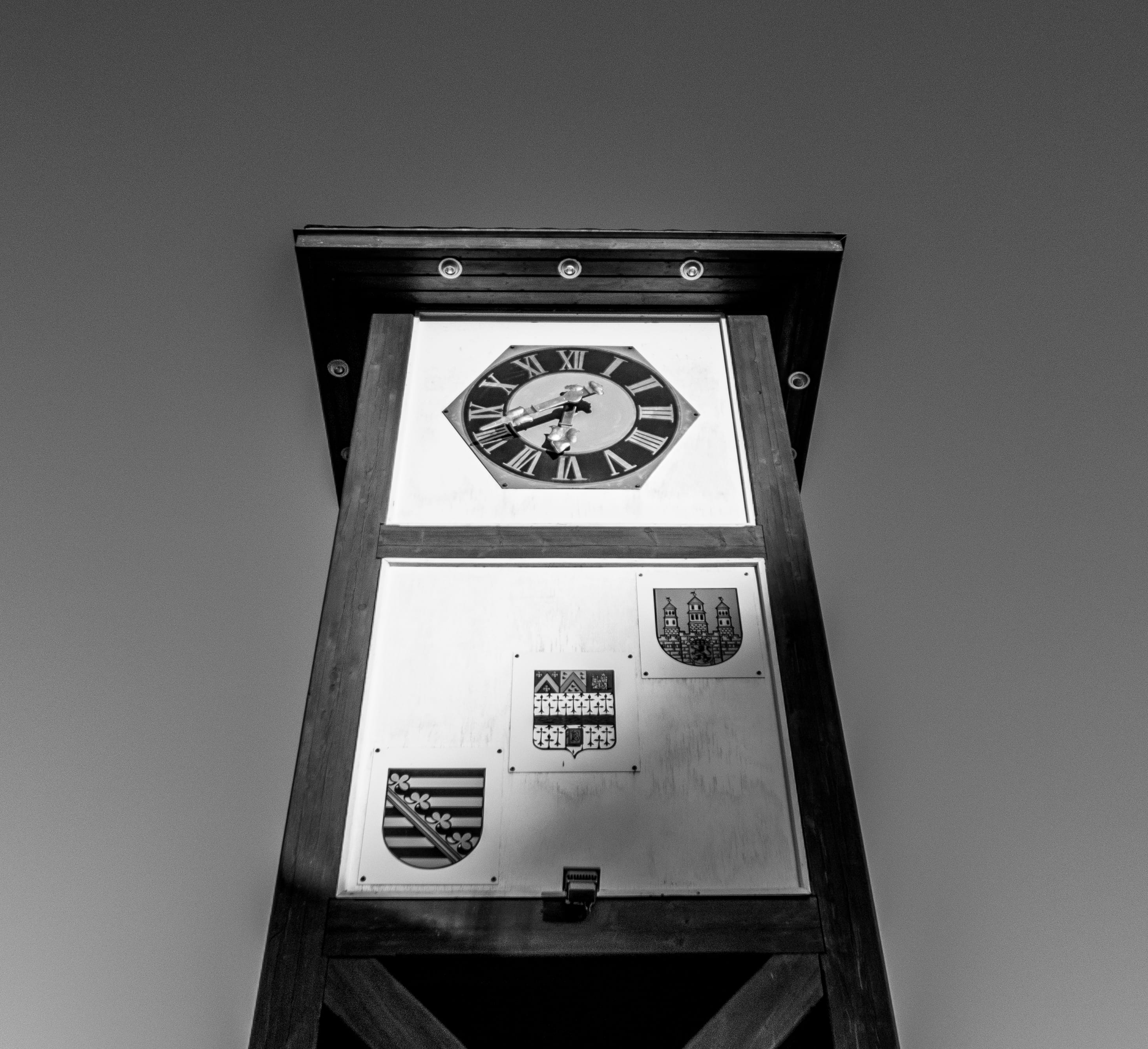 clock, male likeness, western script, information sign, information, architecture, freiberg, tower, no people, germany, close-up, text, black, nature, technology, HD Wallpaper