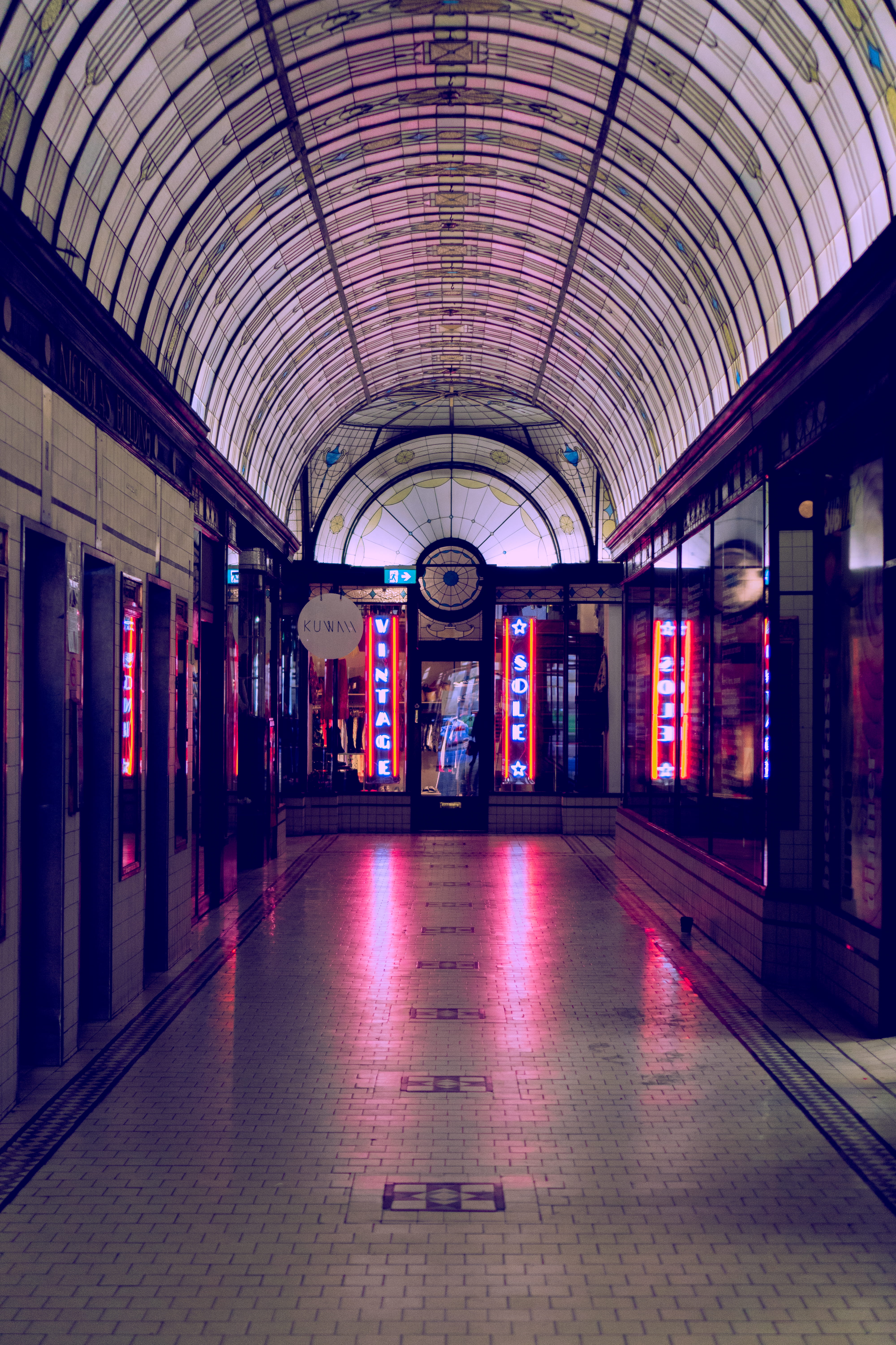 banister, no people, tile, art gallery, clock tower, tiled floor, arcade game machine, direction, rail transportation, handrail, arch, built structure, Phone HD Wallpaper