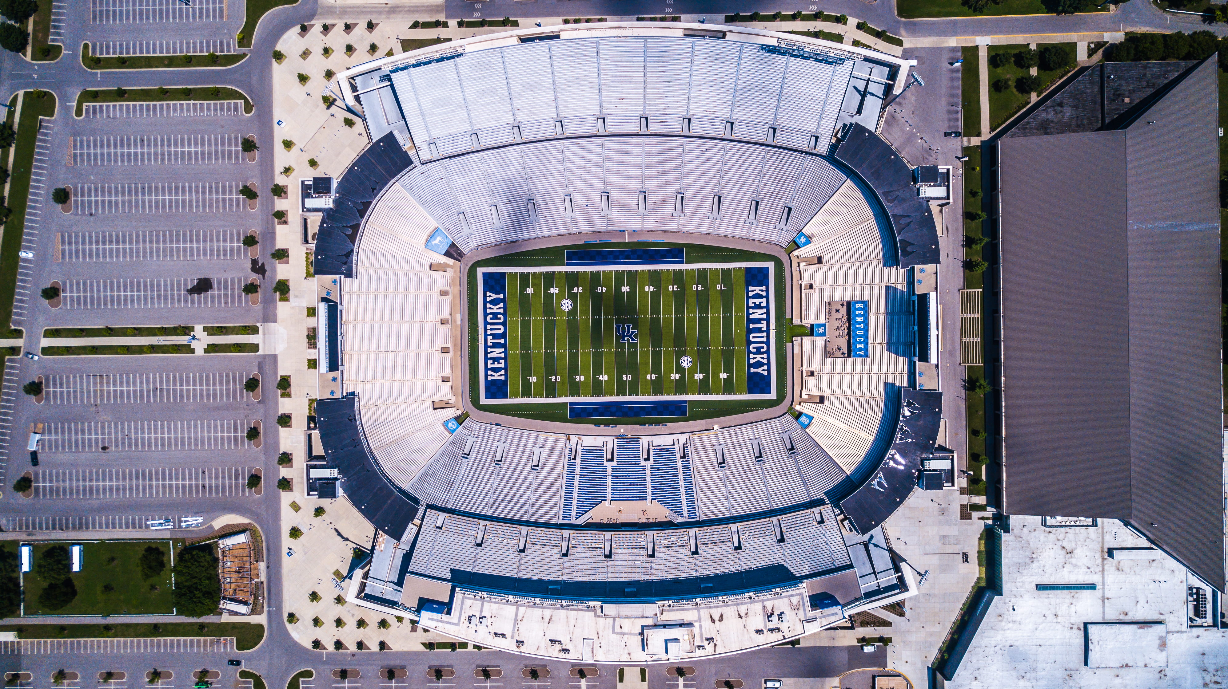 high angle view, photography, cityscape, residential district, drone view, circle, nature, business finance and industry, stadium, geometric shape, built structure, HD Wallpaper