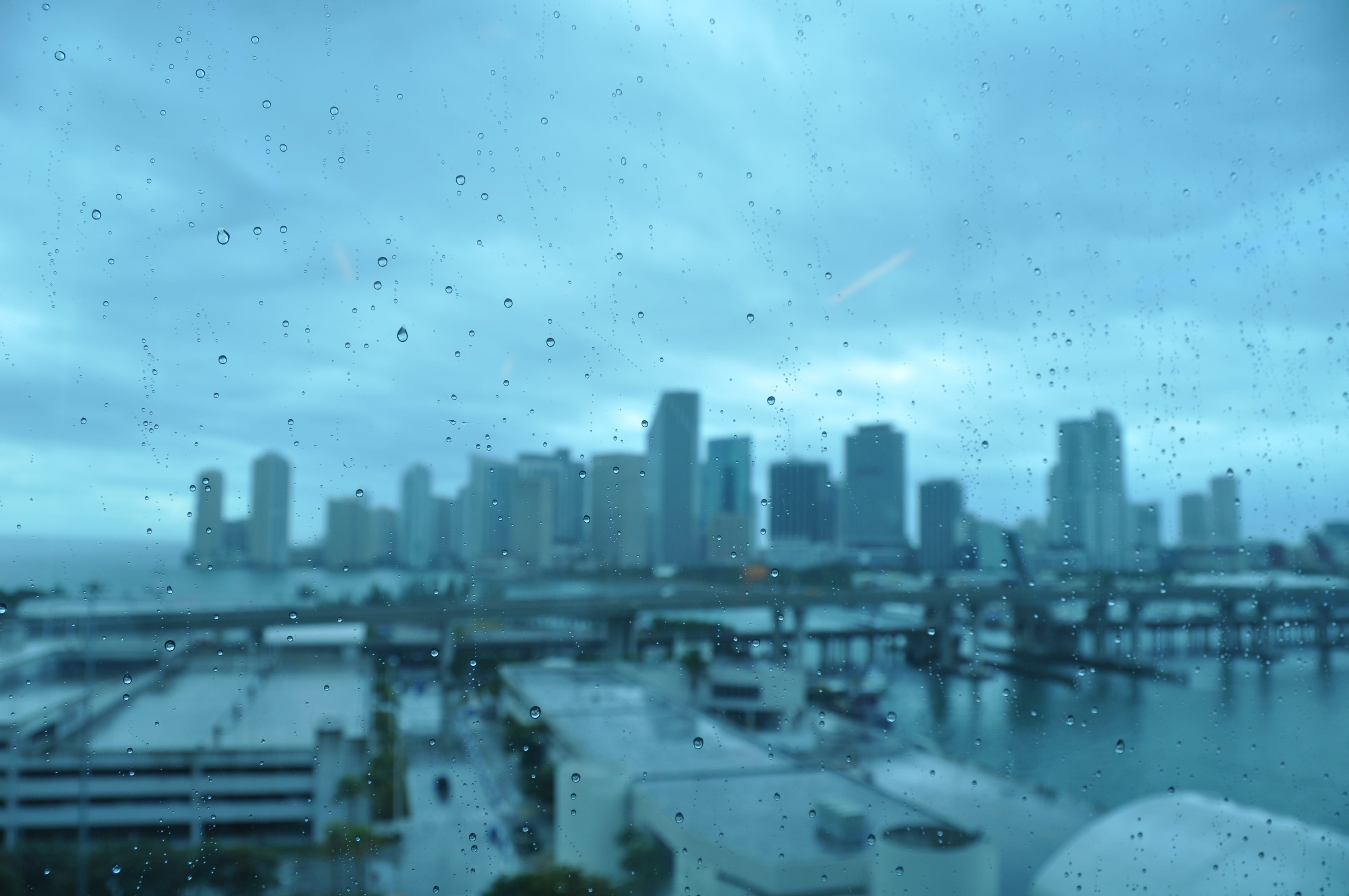 4K, no people, outdoors, drop, window, office building exterior, nature, tall - high, built structure, cloud - sky, rainy season, wet, water, cityscape, HD Wallpaper