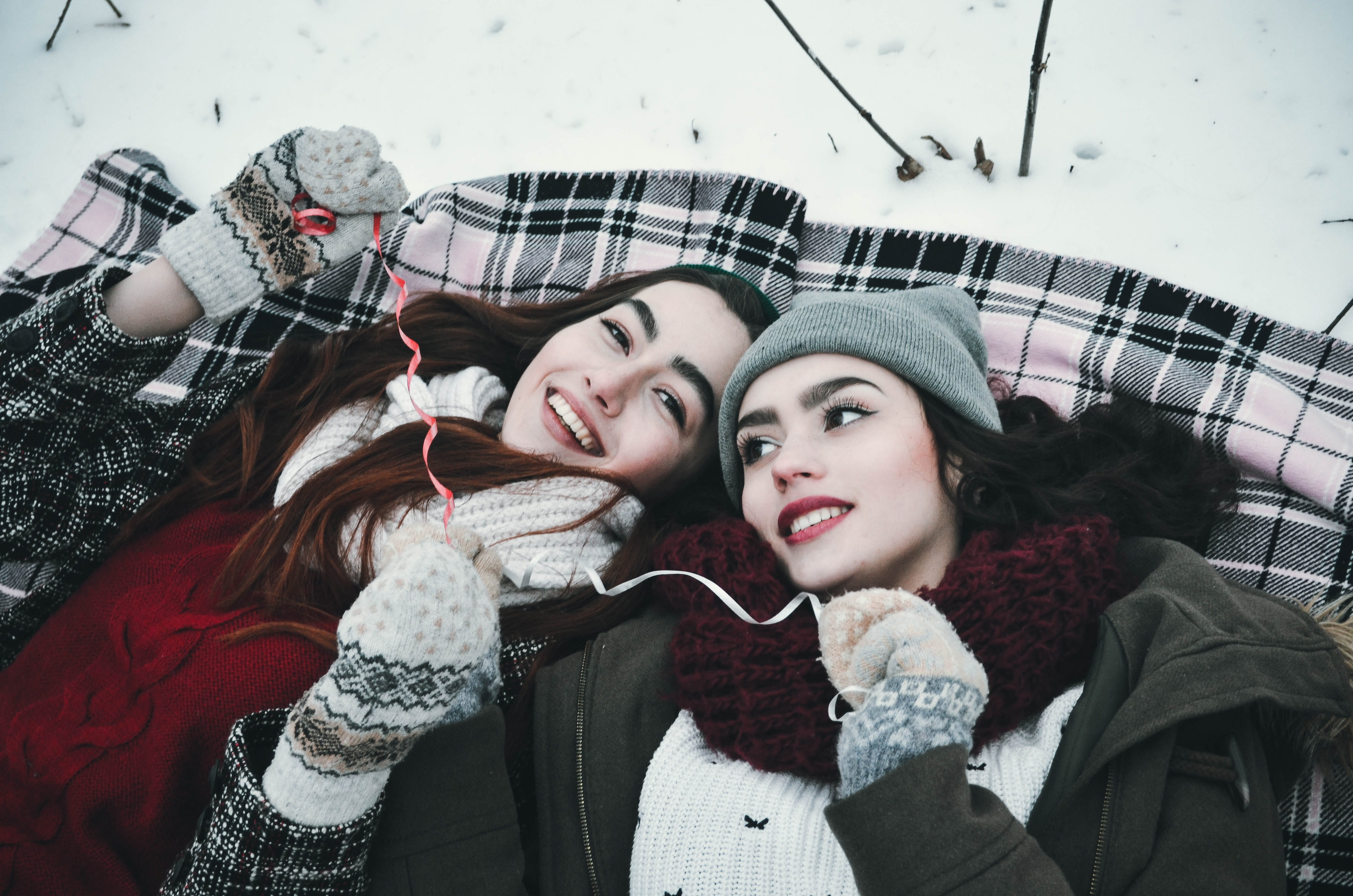 pair, lifestyles, beauty, winter, young, beautiful woman, beside, portrait, girl, magazine, couple - relationship, scarf, light background, warm clothing, HD Wallpaper