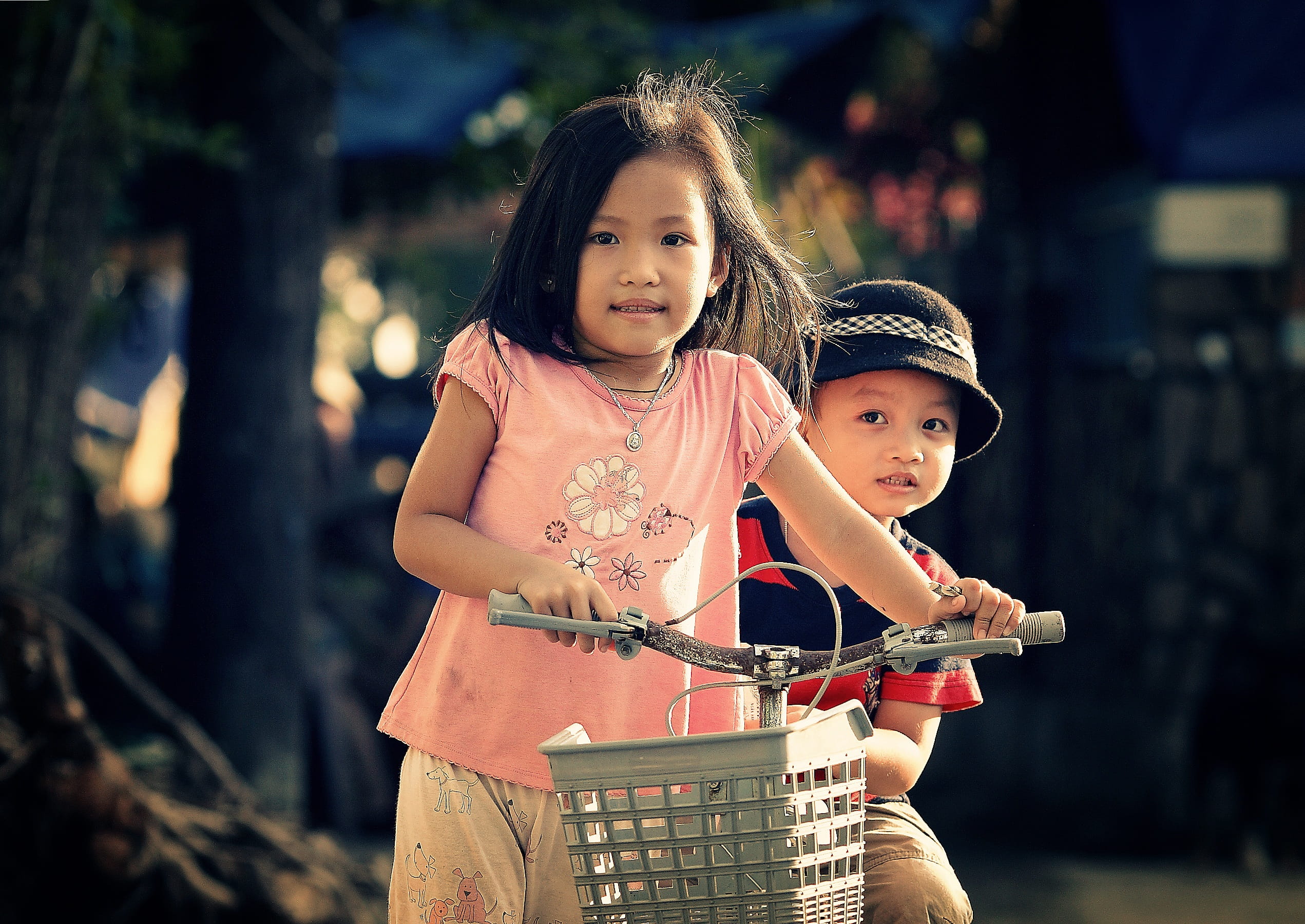 boy, kid, girls, bicycle, emotion, innocence, hand, females, wear, male, child, riding, people, young, siblings, close-up, holding, kids, focus on foreground, HD Wallpaper