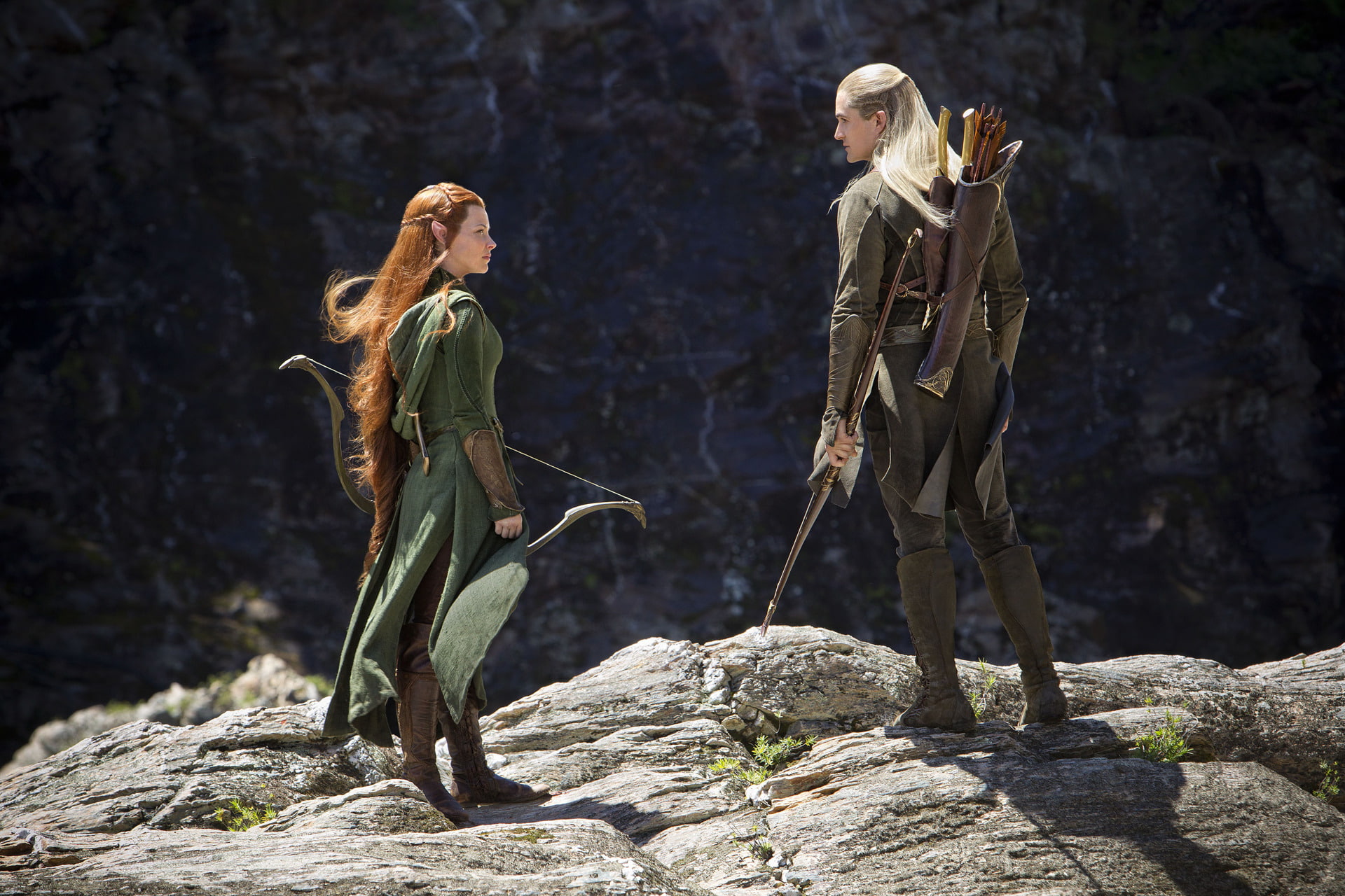 Evangeline Lilly, rock - object, women, full length, clothing, men, rock, solid, Orlando Bloom, weapon, history, young adult, females, 1080P, outdoors, HD Wallpaper