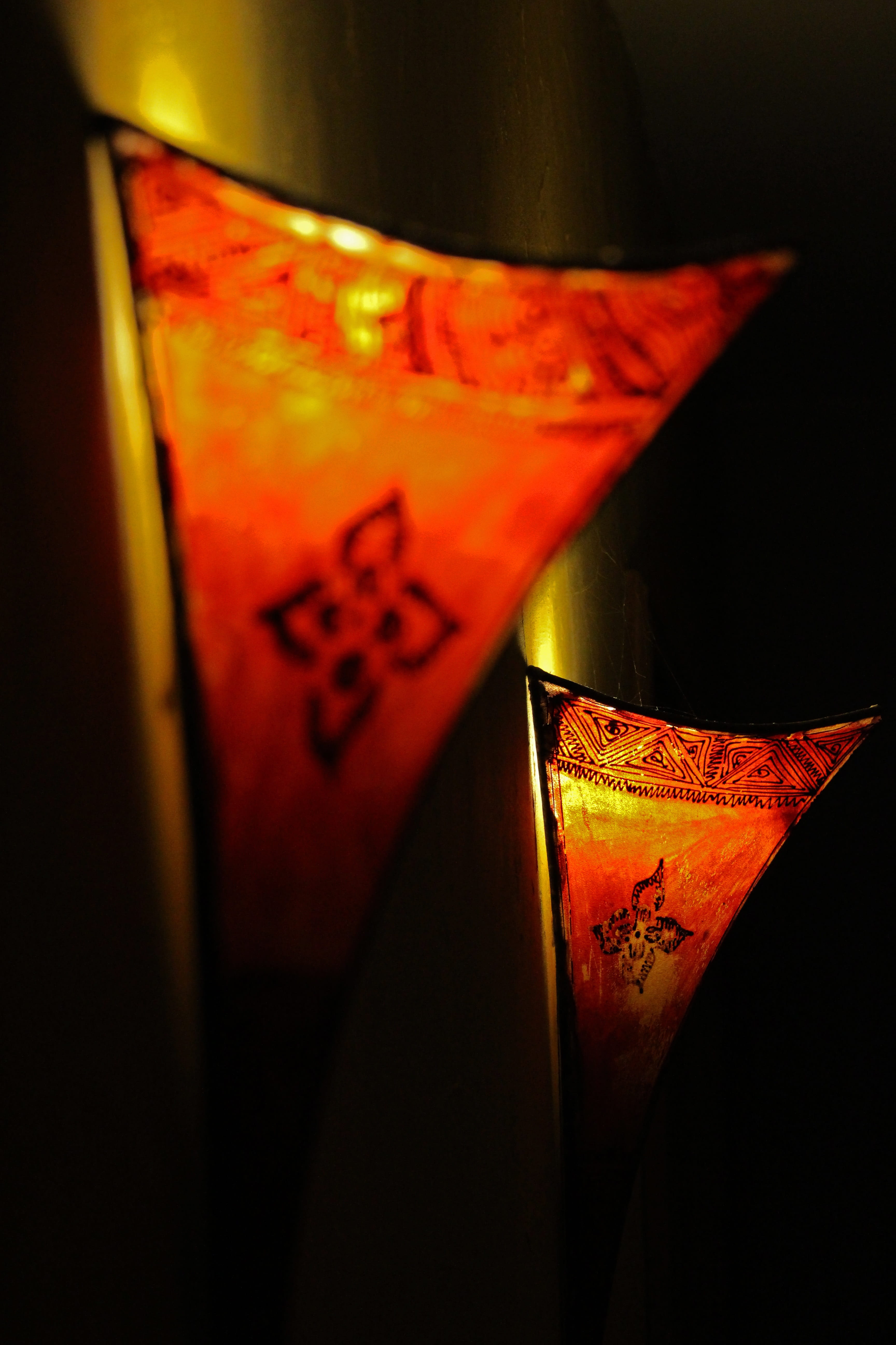 arabic, luxury, lighting, food and drink, ornate, pattern, luck, oriental leather lamp, motif, indoors, style, calligraphy, focus on foreground, decorative, Phone HD Wallpaper