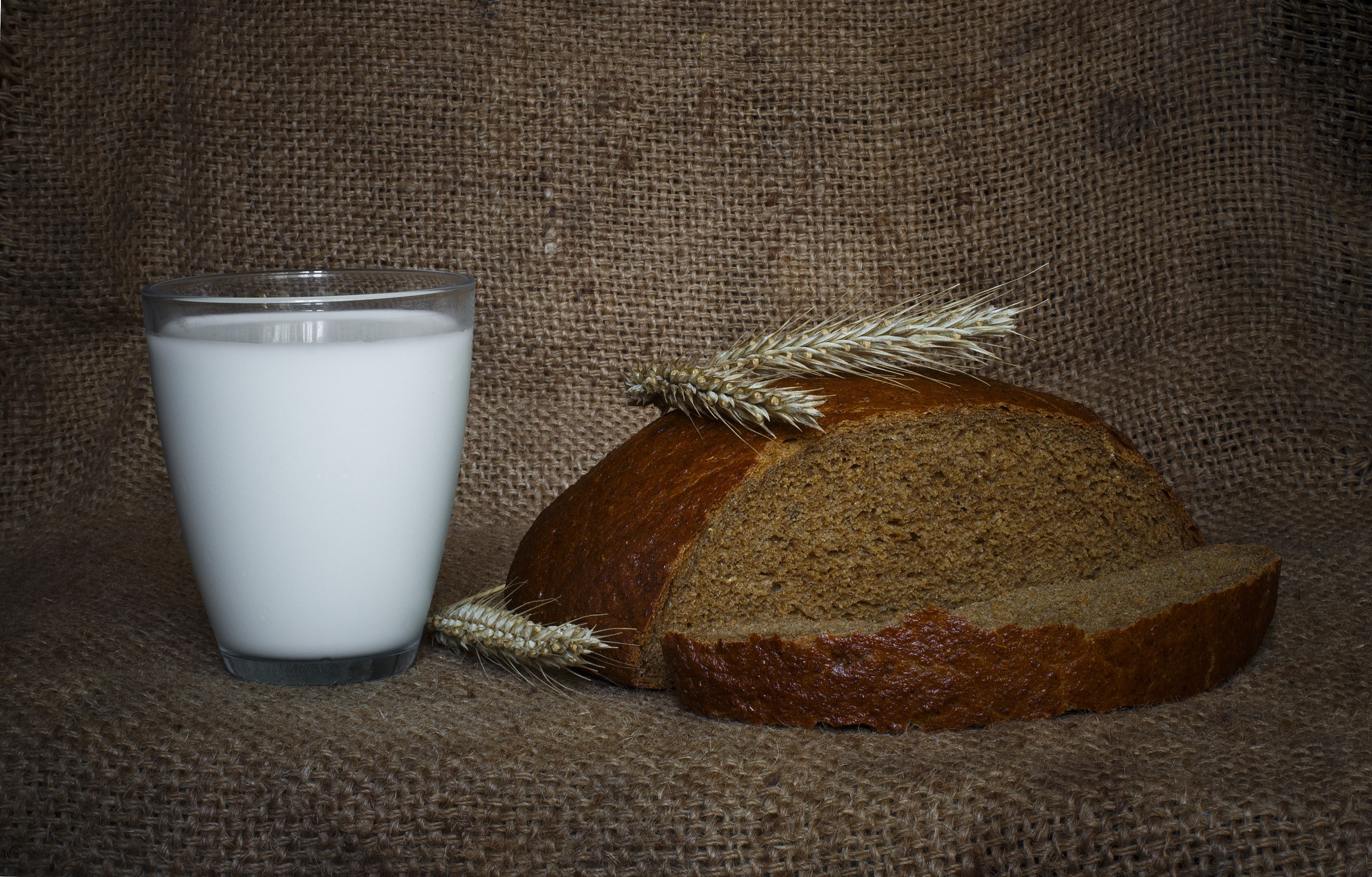moonshine, table, drink, brown, glass, wood - Material, white, 4K, lunch, bread, ukraine, dairy product, home, freshness, glass - material, drinking glass, HD Wallpaper