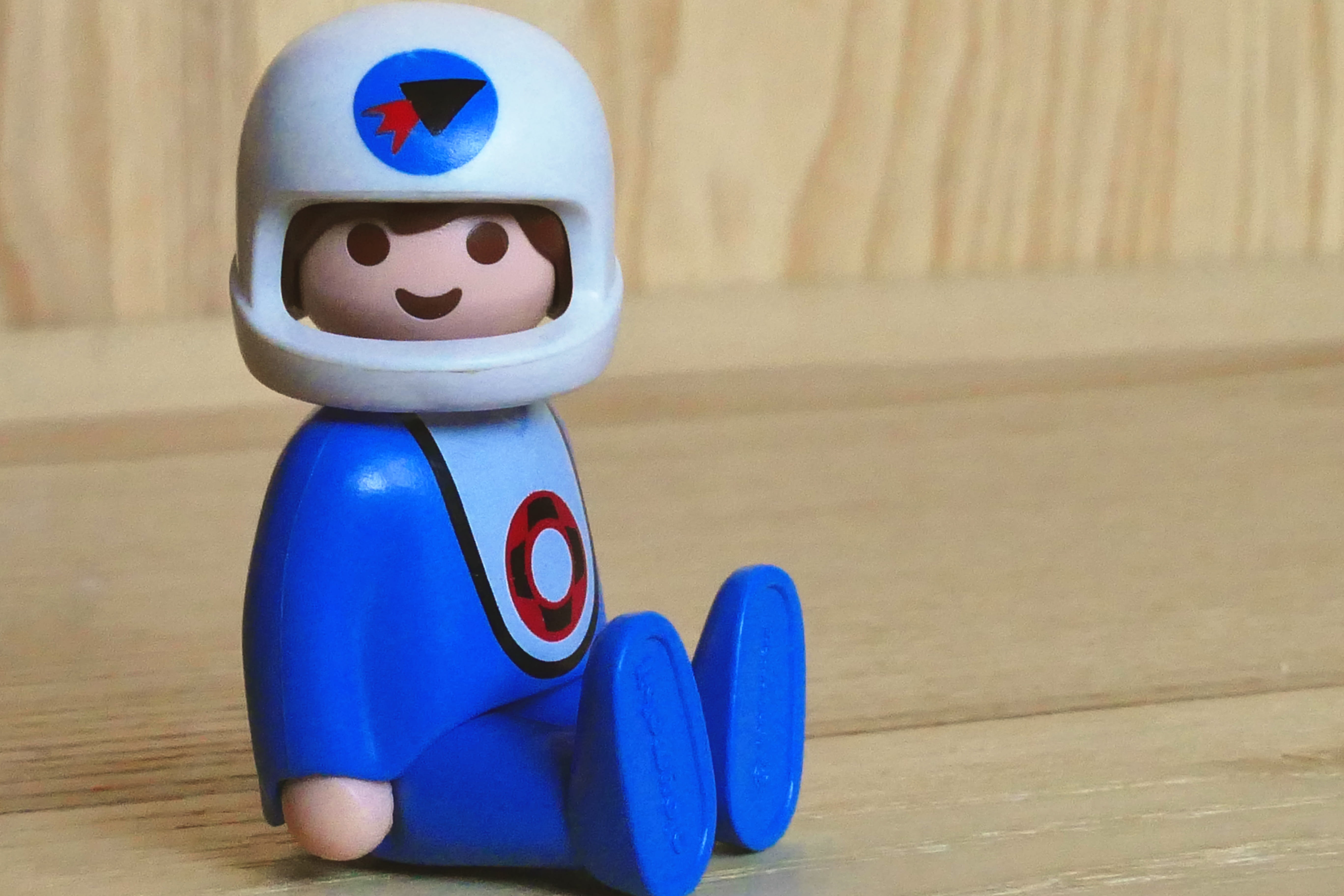 happy, science, creativity, funny, flooring, playing, 5K, humanoid, figures, space, Character, focus on foreground, wood - material, Fiction, helmet, red, HD Wallpaper