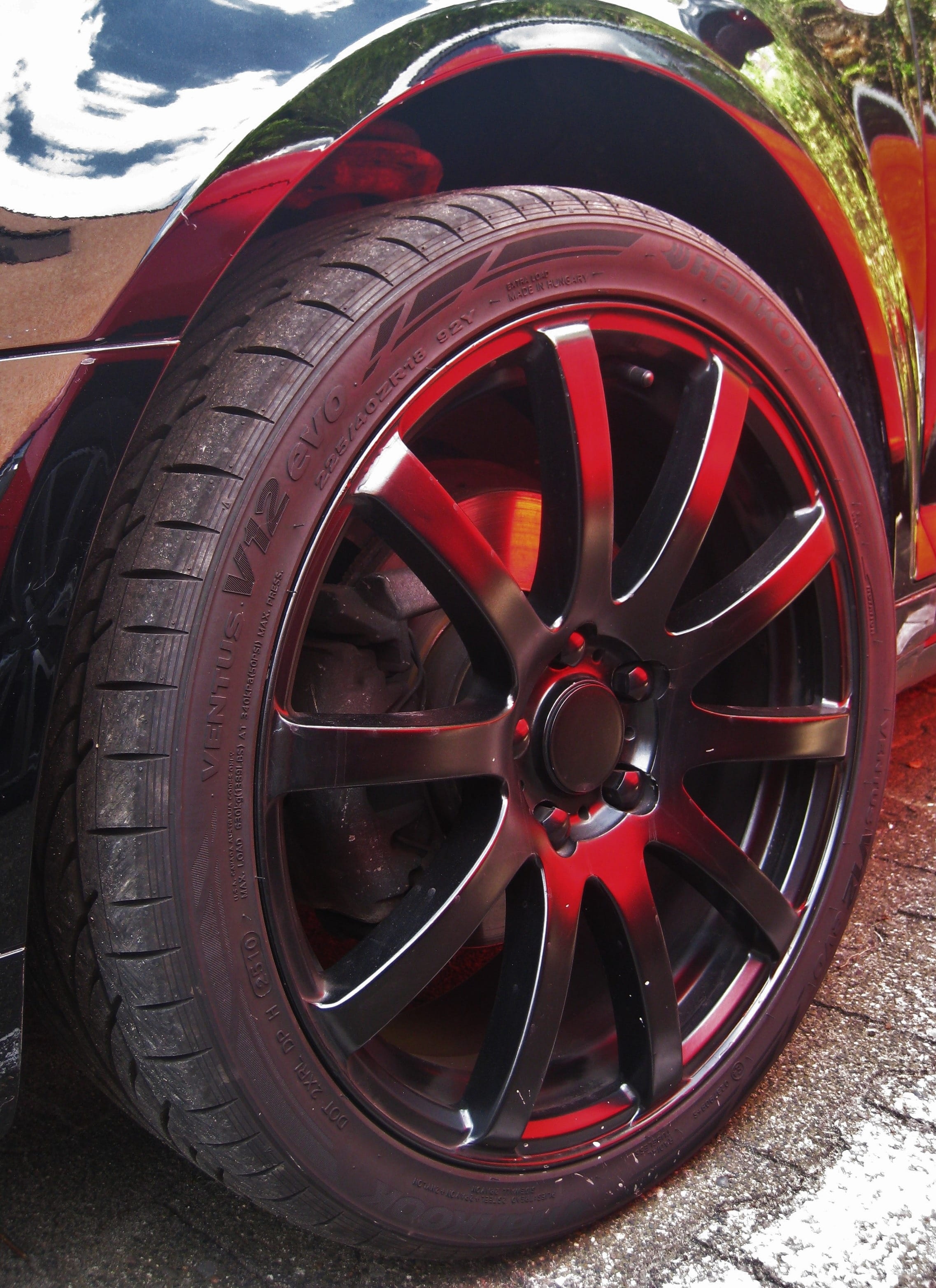 Auto, close-up, car, wheel, tire, sports Car, outdoors, retro Styled, shape, speed, chrome, wheels, mode of Transport, spoke, black, paintwork, mature, Phone HD Wallpaper