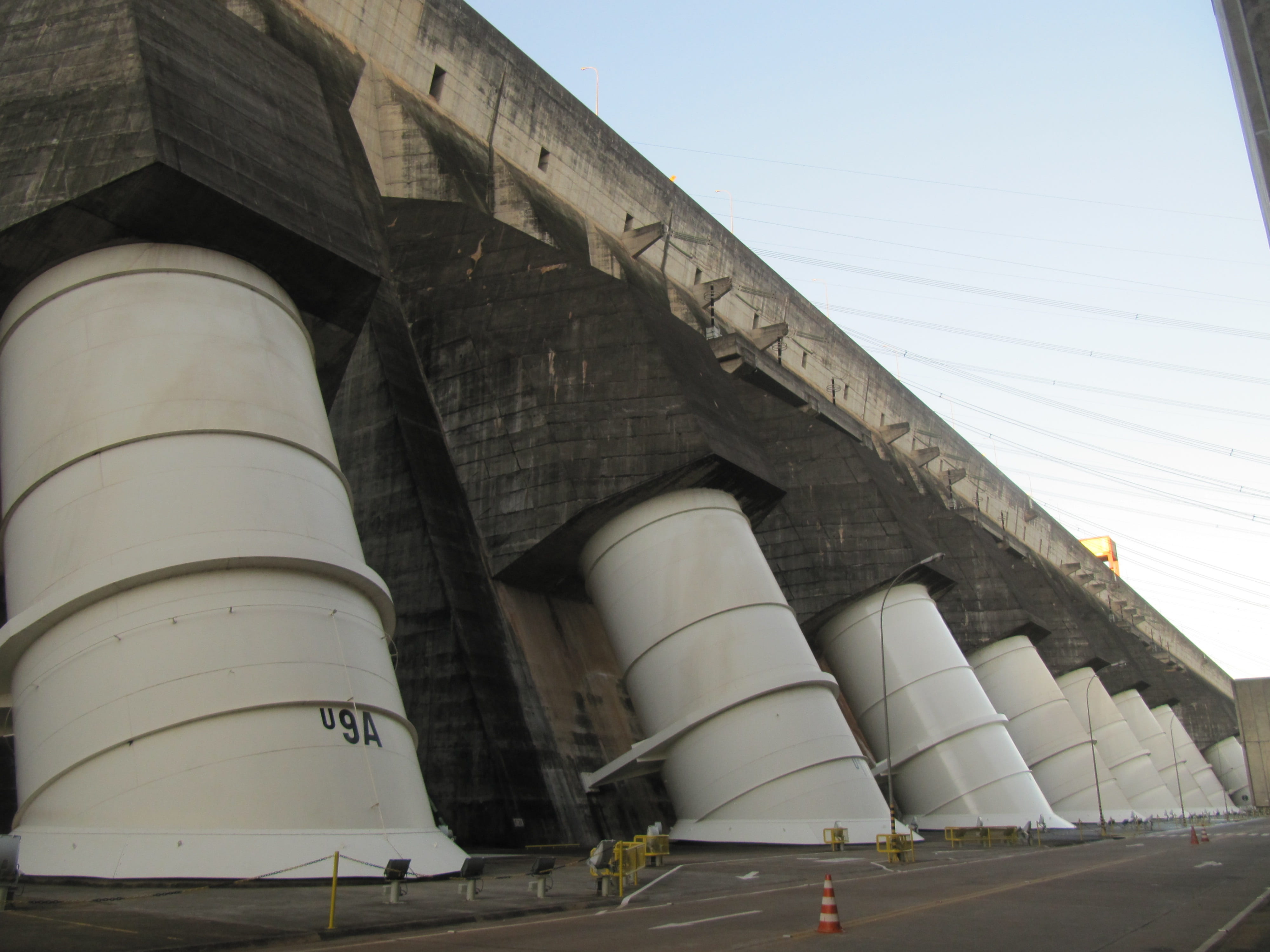 nature, road, travel destinations, itaipu, day, bridge, no people, dam, building exterior, city, hydroelectric, architecture, concrete, sky, architectural column, HD Wallpaper