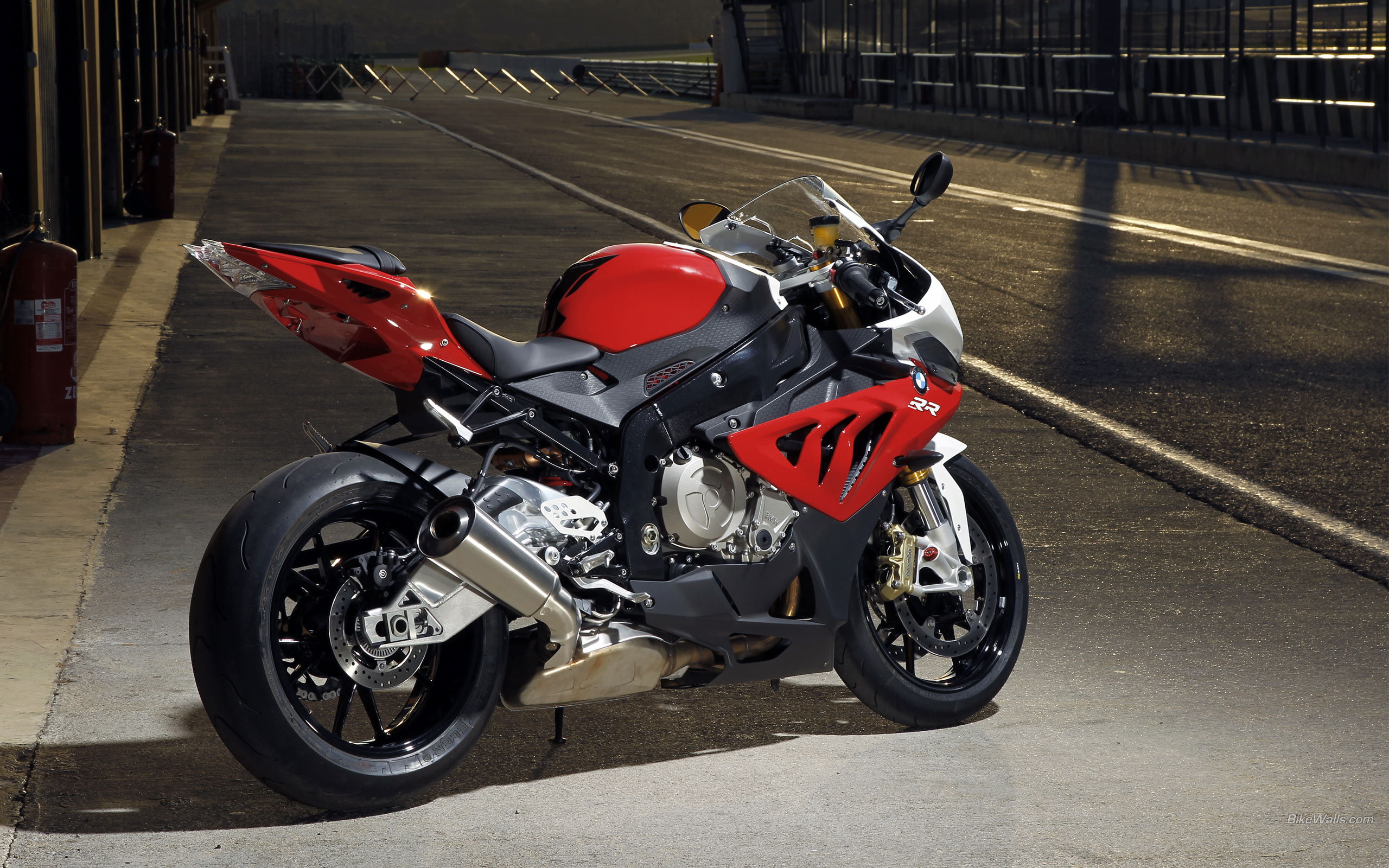riding, 1000, motor racing track, sports, exhaust Pipe, sport, outdoors, one person, helmet, architecture, wheel, city, biker, BMW, black, mode of transportation, HD Wallpaper