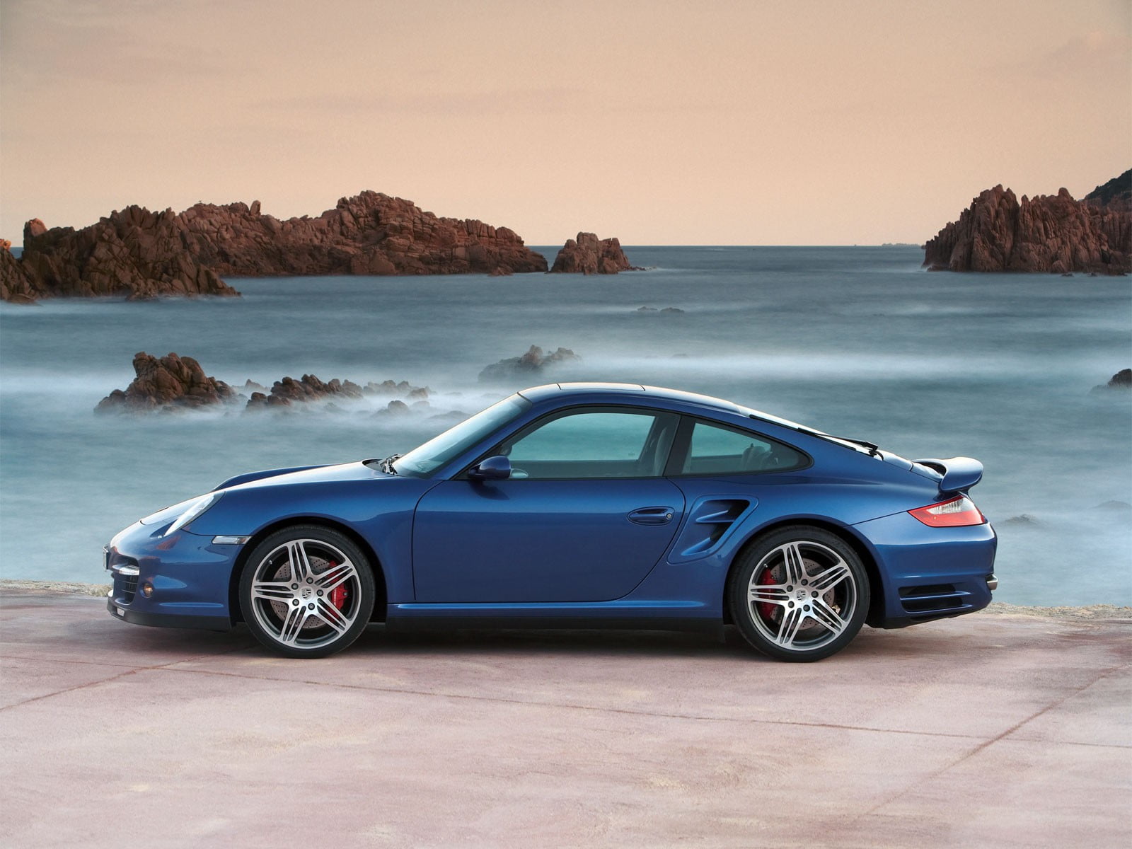 travel, clear sky, sky, day, land vehicle, copy space, sunset, Porsche, road trip, no people, blue, motor vehicle, outdoors, rock, luxury, sedan, sports car, HD Wallpaper