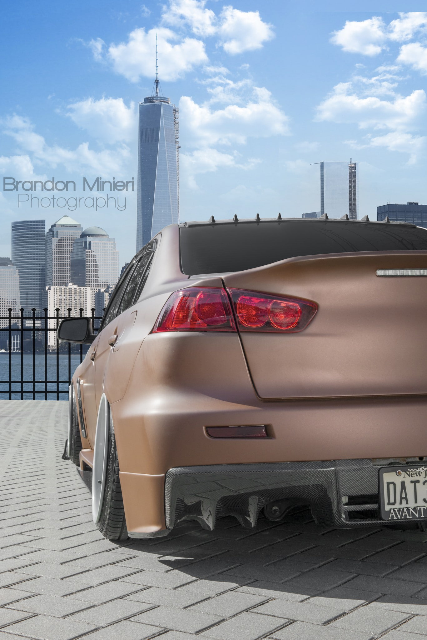 no people, chocolate, skyscraper, land vehicle, red, Mitsubishi, travel, day, sky, nature, street, vehicle, outdoors, car, city, sunlight, mode of transportation, Phone HD Wallpaper