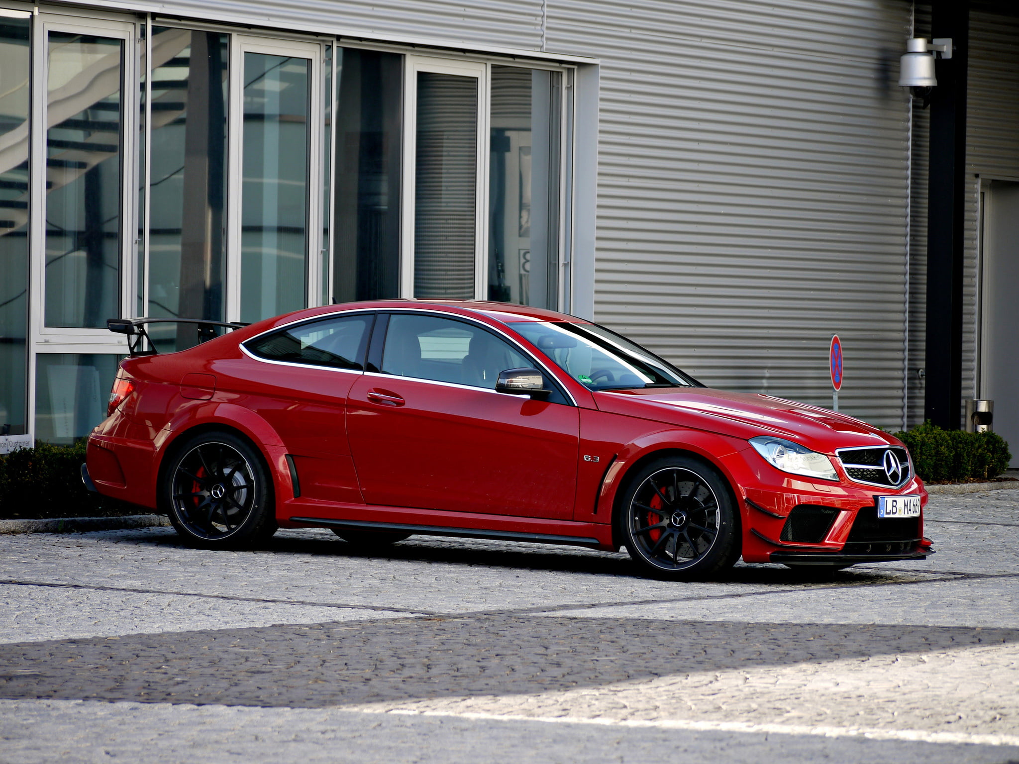 wheel, car, AMG, building exterior, supercar, fuel and Power Generation, shiny, motion, benz, elegance, red, built structure, 1080P, small, architecture, HD Wallpaper