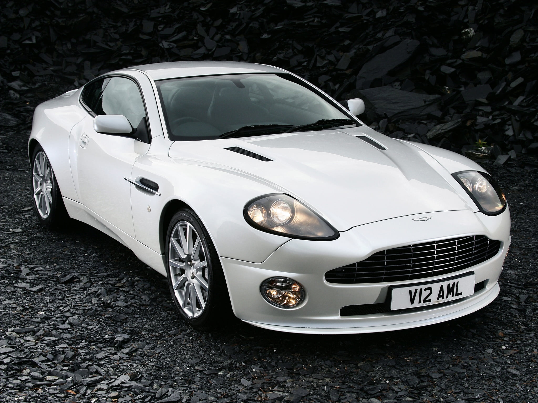 white, v, silver colored, coupe, martin, sport, vanquish, street, 1080P, auto, engine, city, classic, chrome, new, nature, design, mode of transportation, HD Wallpaper