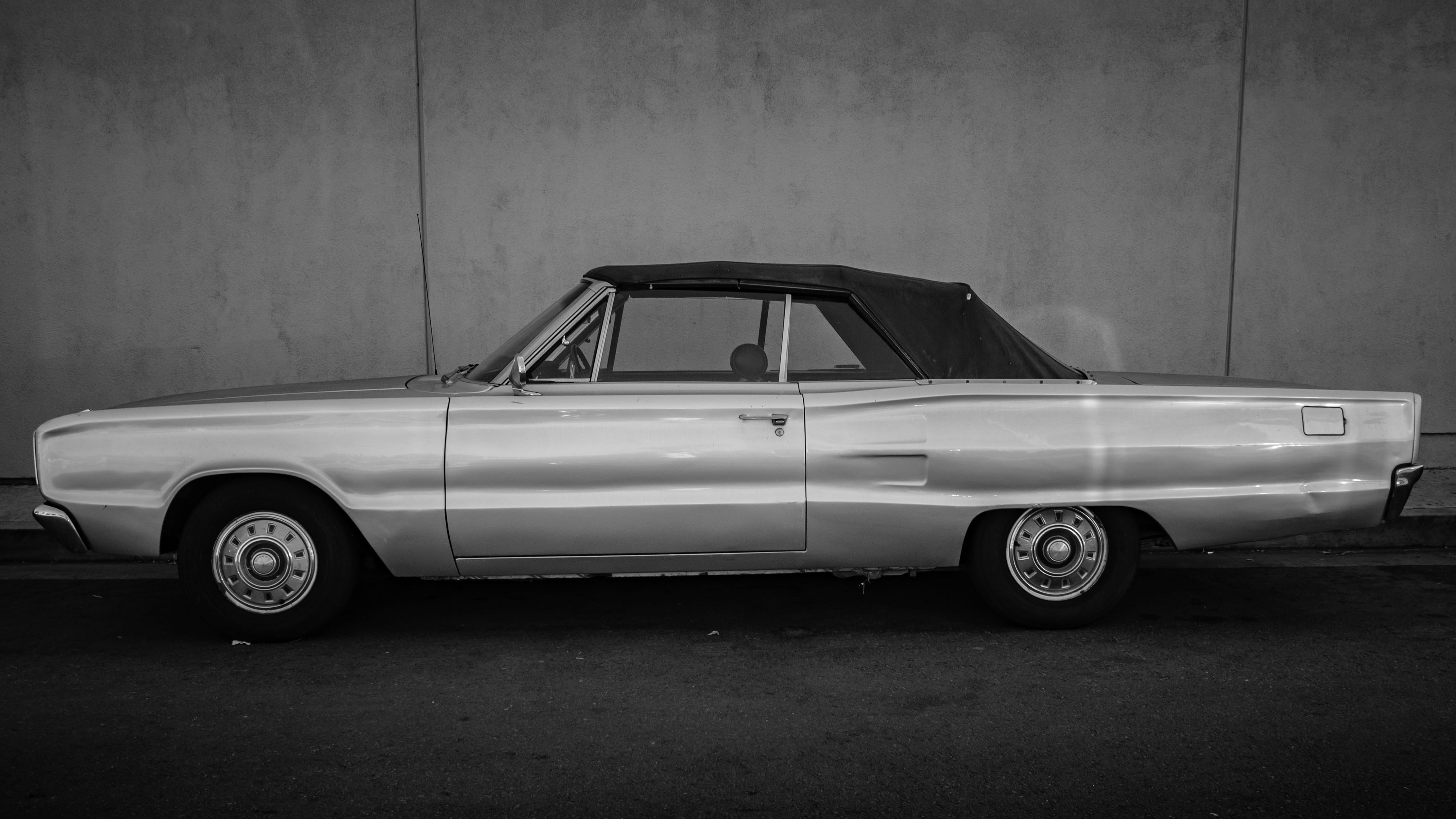 motor vehicle, stationary, venice, luxury, transportation, side view, classic car, abbot kinney boulevard, wall - building feature, 16x9, collectors car, HD Wallpaper