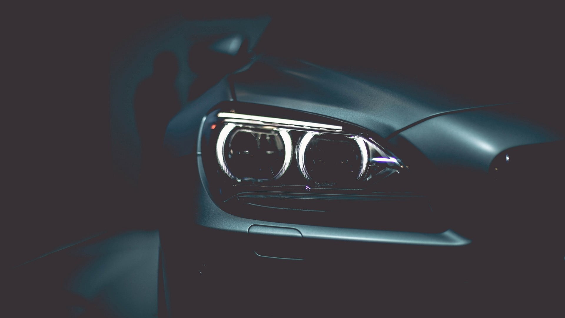 style, traffic, night, black, lighting equipment, dashboard, driving, illuminated, gray, technology, vehicle interior, vehicle light, luxury, car, wheel, HD Wallpaper