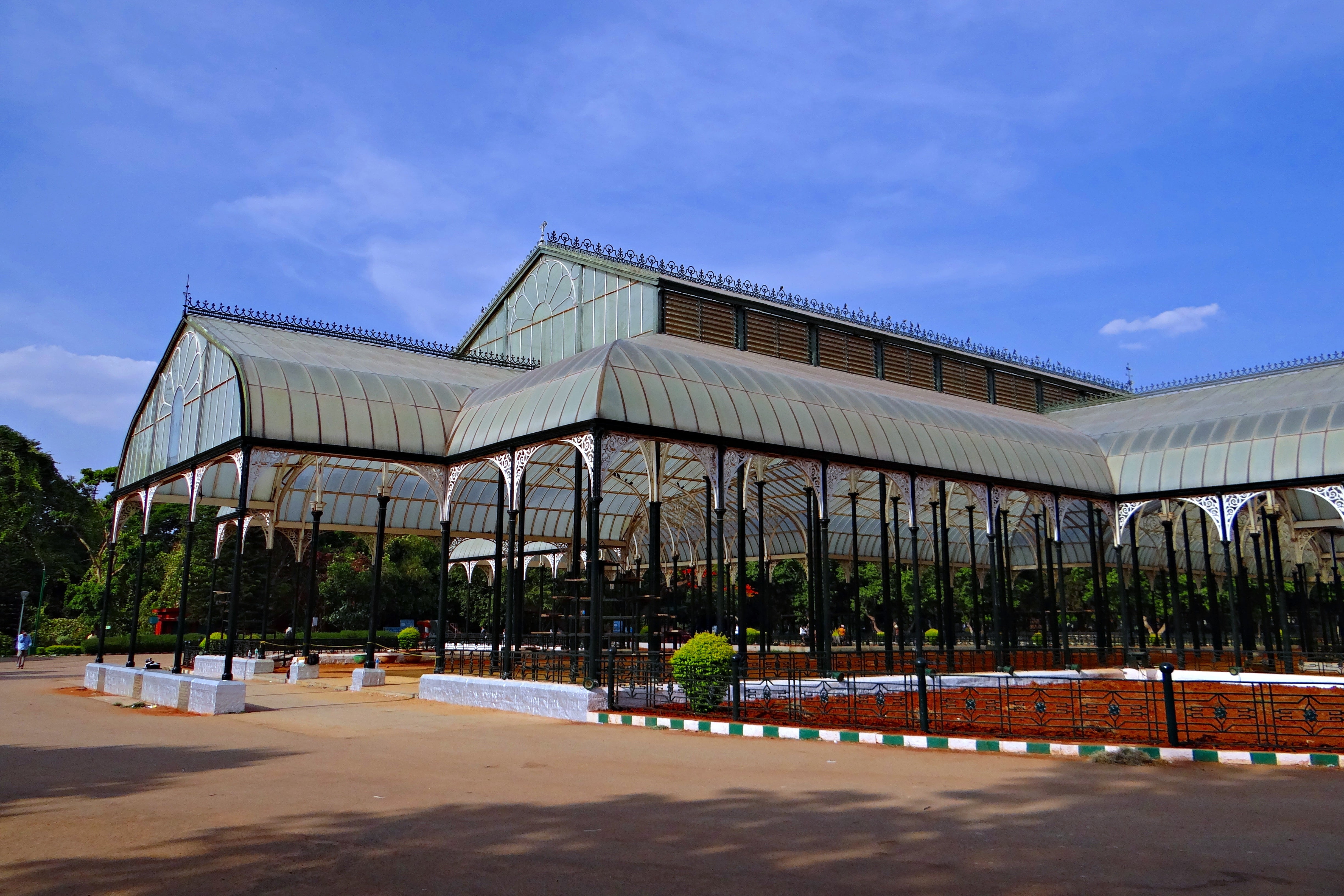 sky, built structure, city, outdoors, bangalore, blue, karnataka, day, plant, travel destinations, botanical garden, tourism, building exterior, arts culture and entertainment, HD Wallpaper
