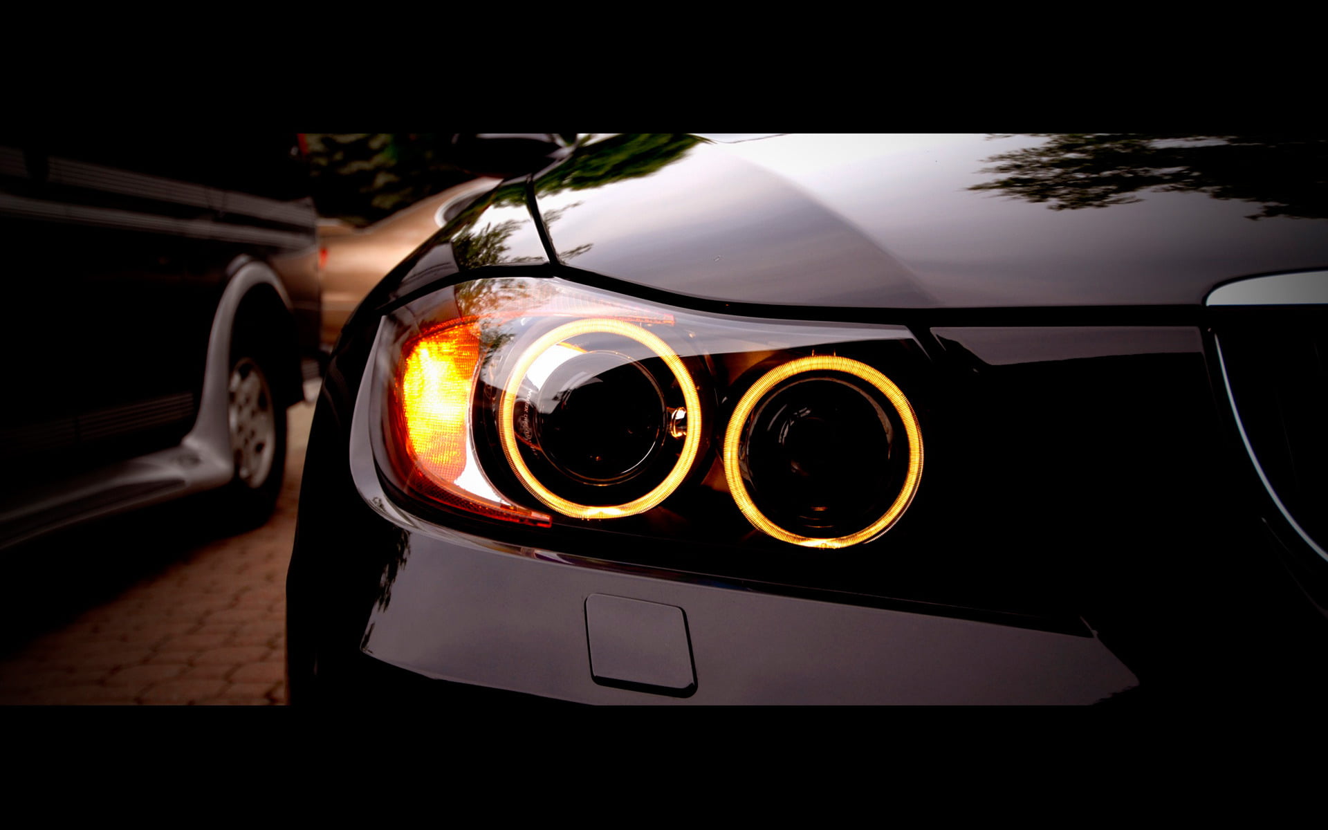 hood, elegance, shiny, blurred Motion, street, lighting equipment, transportation, black, travel, car, luxury, motor vehicle, mode of Transport, road, headlight, HD Wallpaper