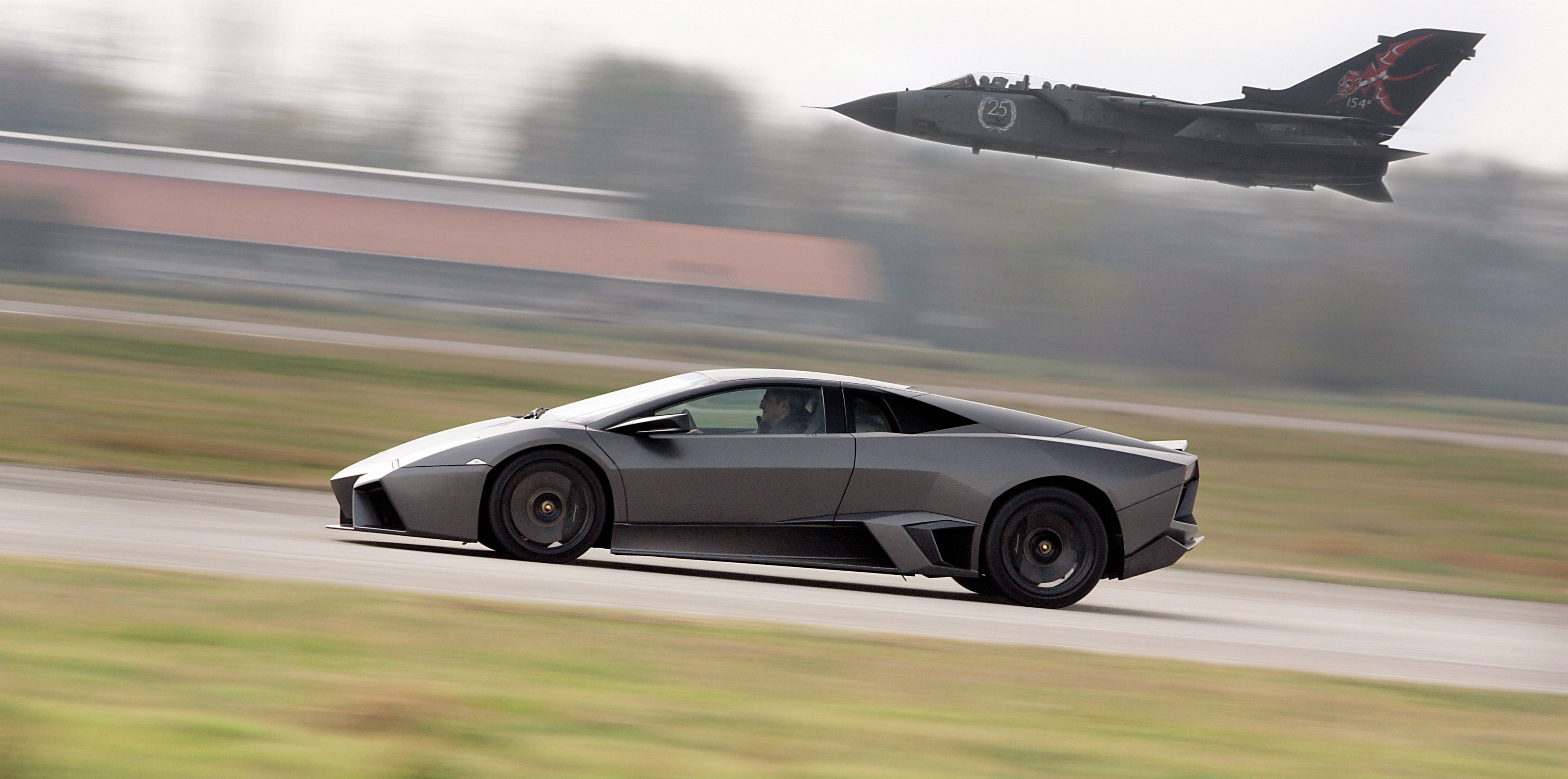 transportation, 4K, wheel, luxury, supercar, airplane, mode of transportation, road, motion, speed, nature, land vehicle, day, driving, motor racing track, HD Wallpaper