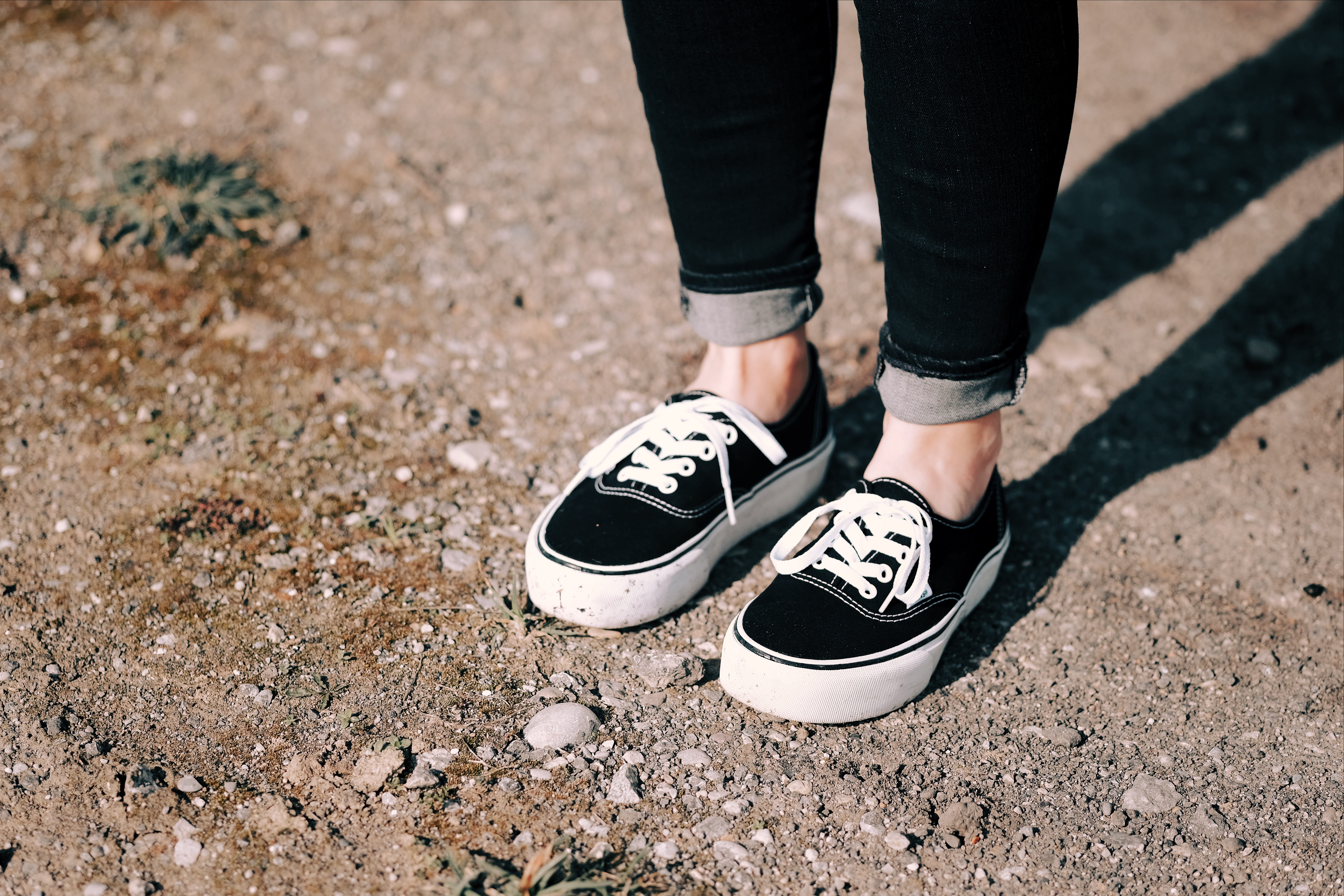 top, ground, one person, day, wearing, body part, low, shoe, focus on foreground, nature, dirt road, leisure activity, suede, sneaker, limb, person, human foot, HD Wallpaper