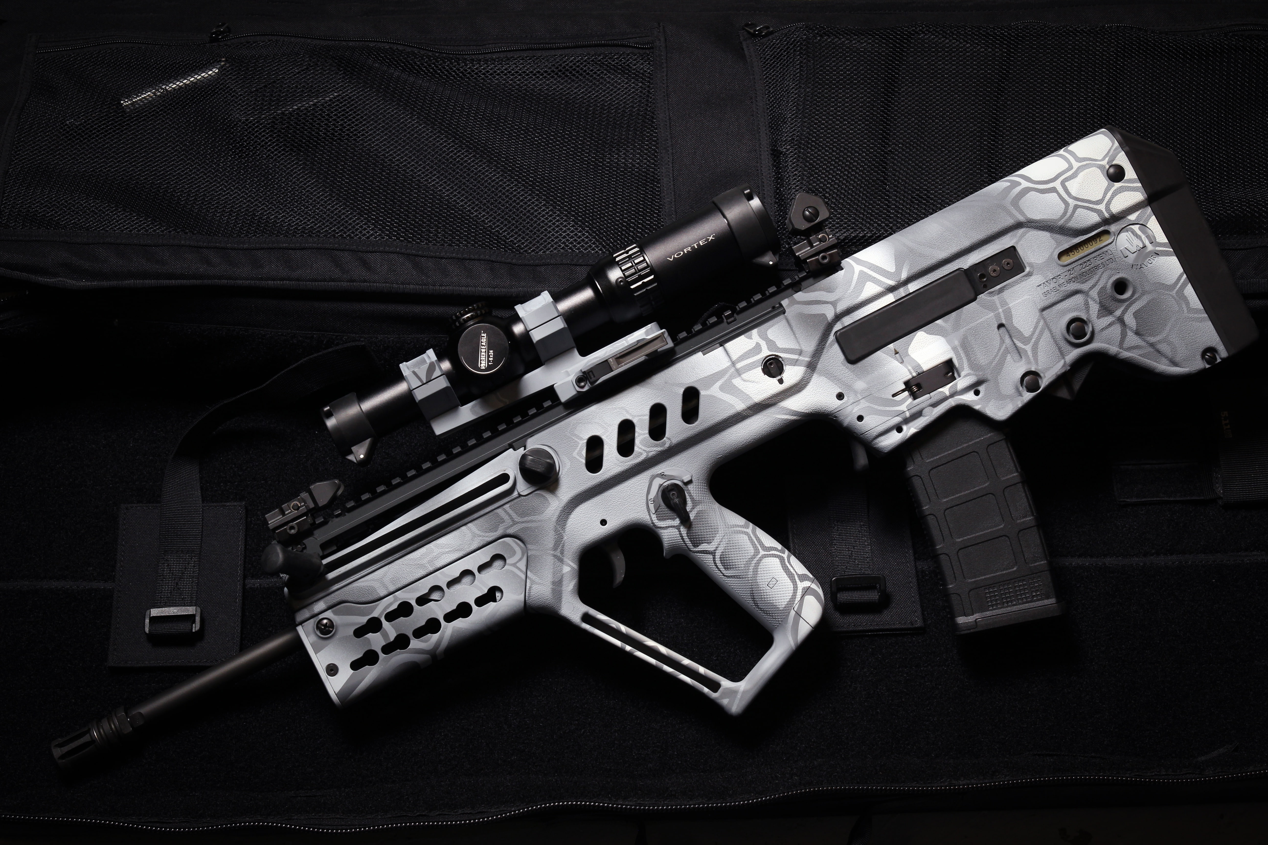 style, weapons, 5K, Tavor, TAR-21, machine, background, rifle, assault, optics, HD Wallpaper