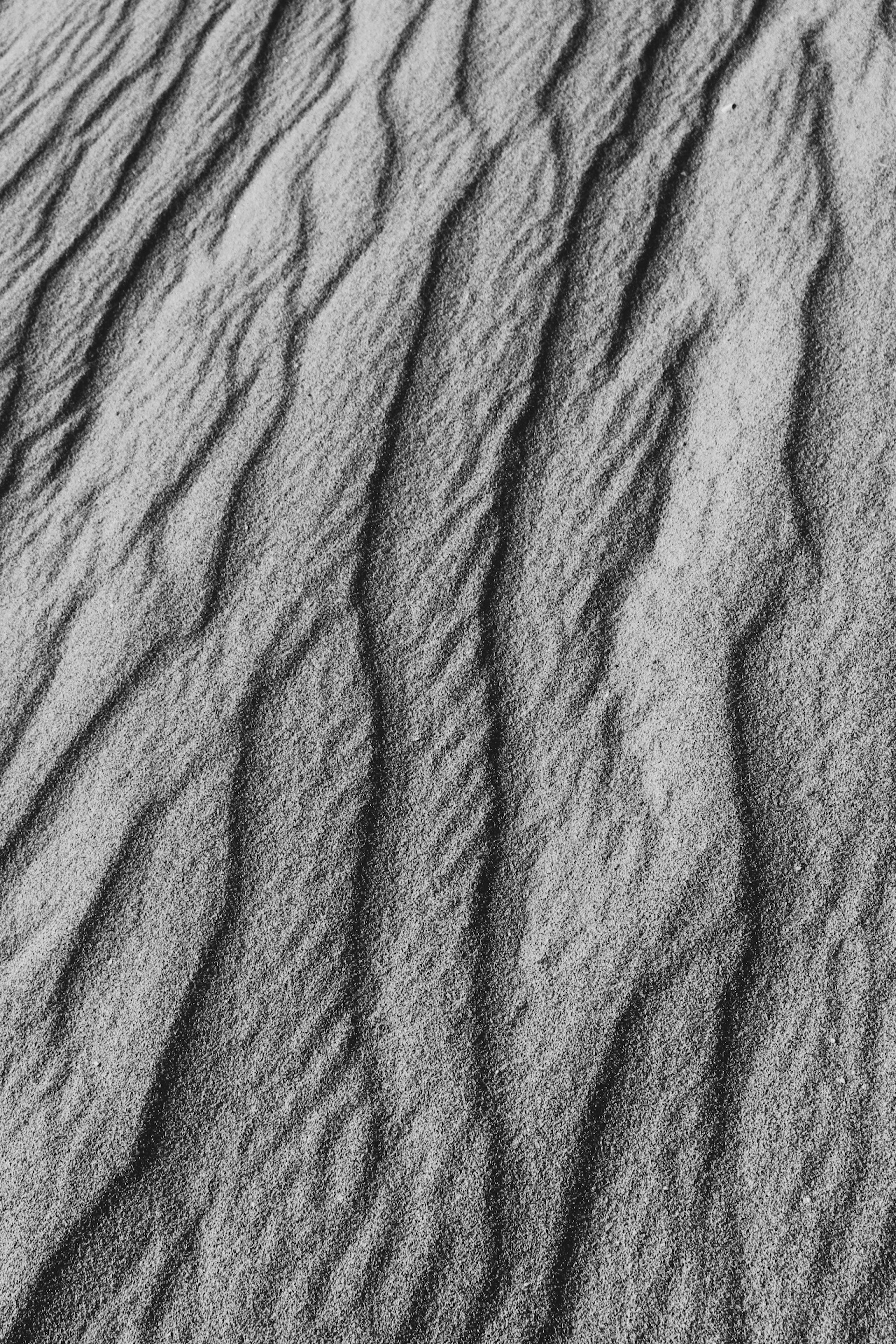 line, indoors, black, abstract, backgrounds, nature, natural pattern, minimal, bold, bump, sandy, 5K, linen, textured effect, pattern, day, wind, wave pattern, Phone HD Wallpaper