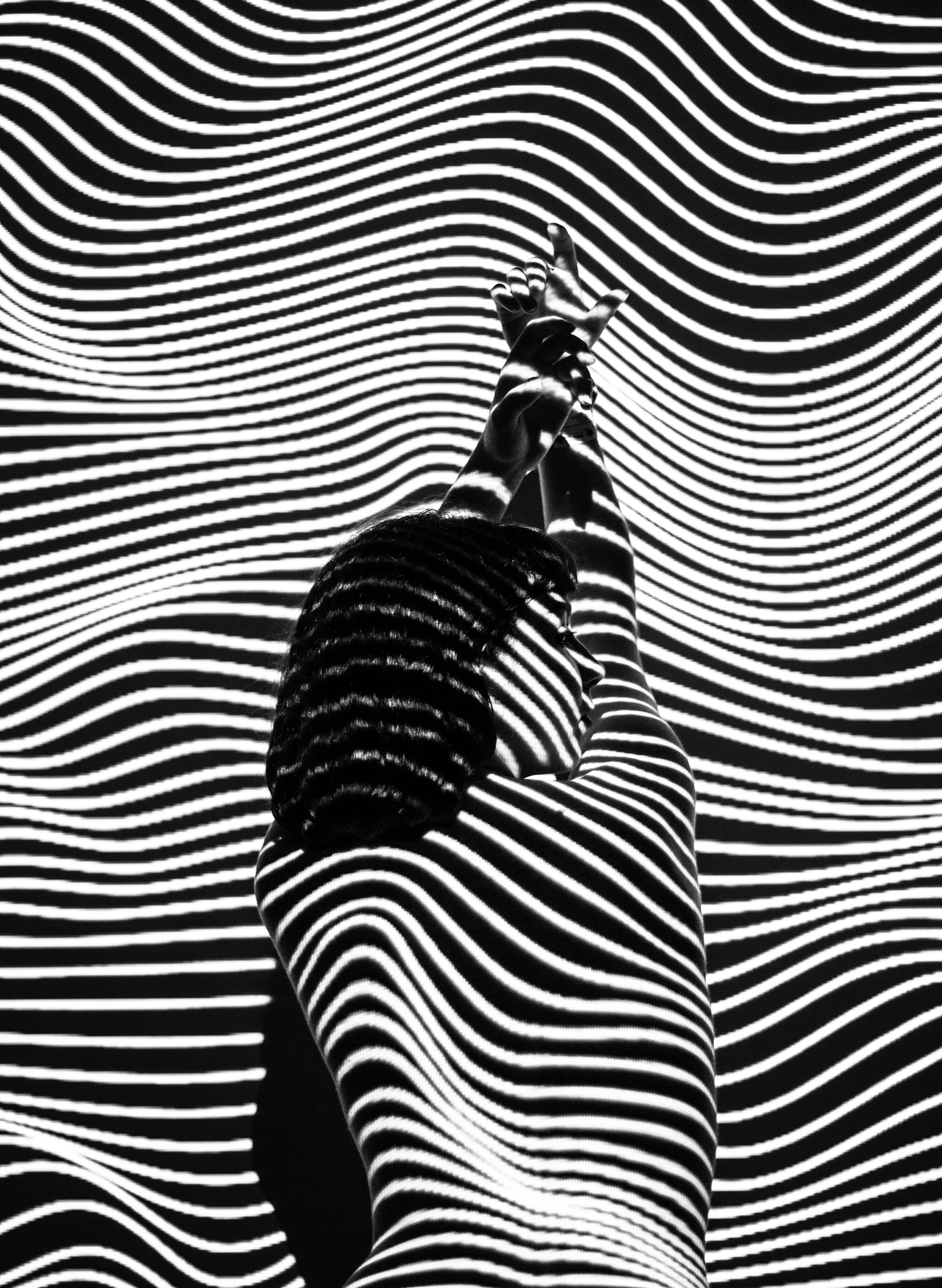 striped, bnw, black, project, woman, casual clothing, skin pattern, black color, bold, leisure activity, wallapaper, white, light, sitting, swimming, abstract, Phone HD Wallpaper