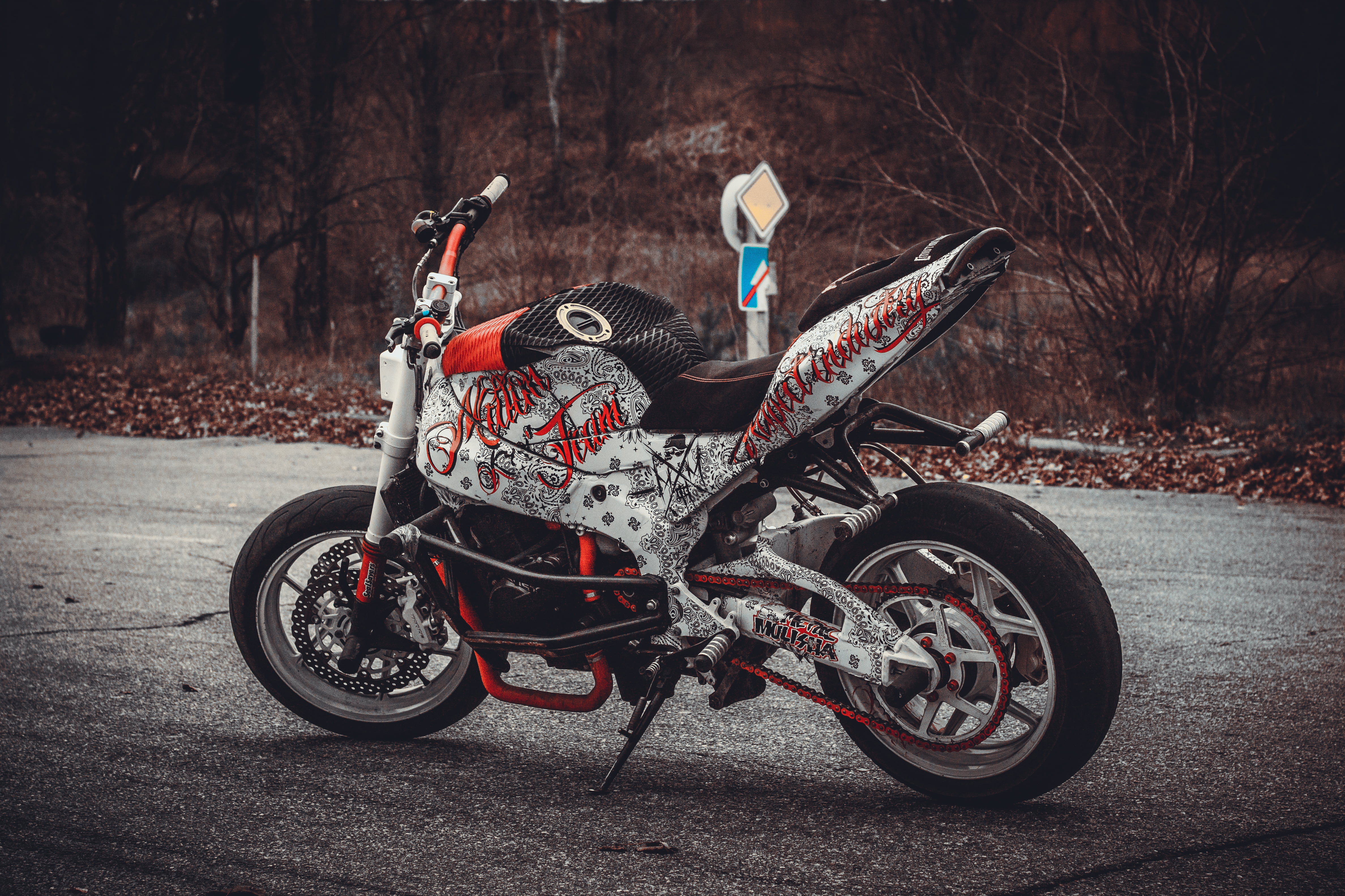 motocross, day, sports Helmet, motorcycle Racing, 4K, mode of transportation, transportation, land Vehicle, bike, mode of Transport, red, plant, no People, HD Wallpaper