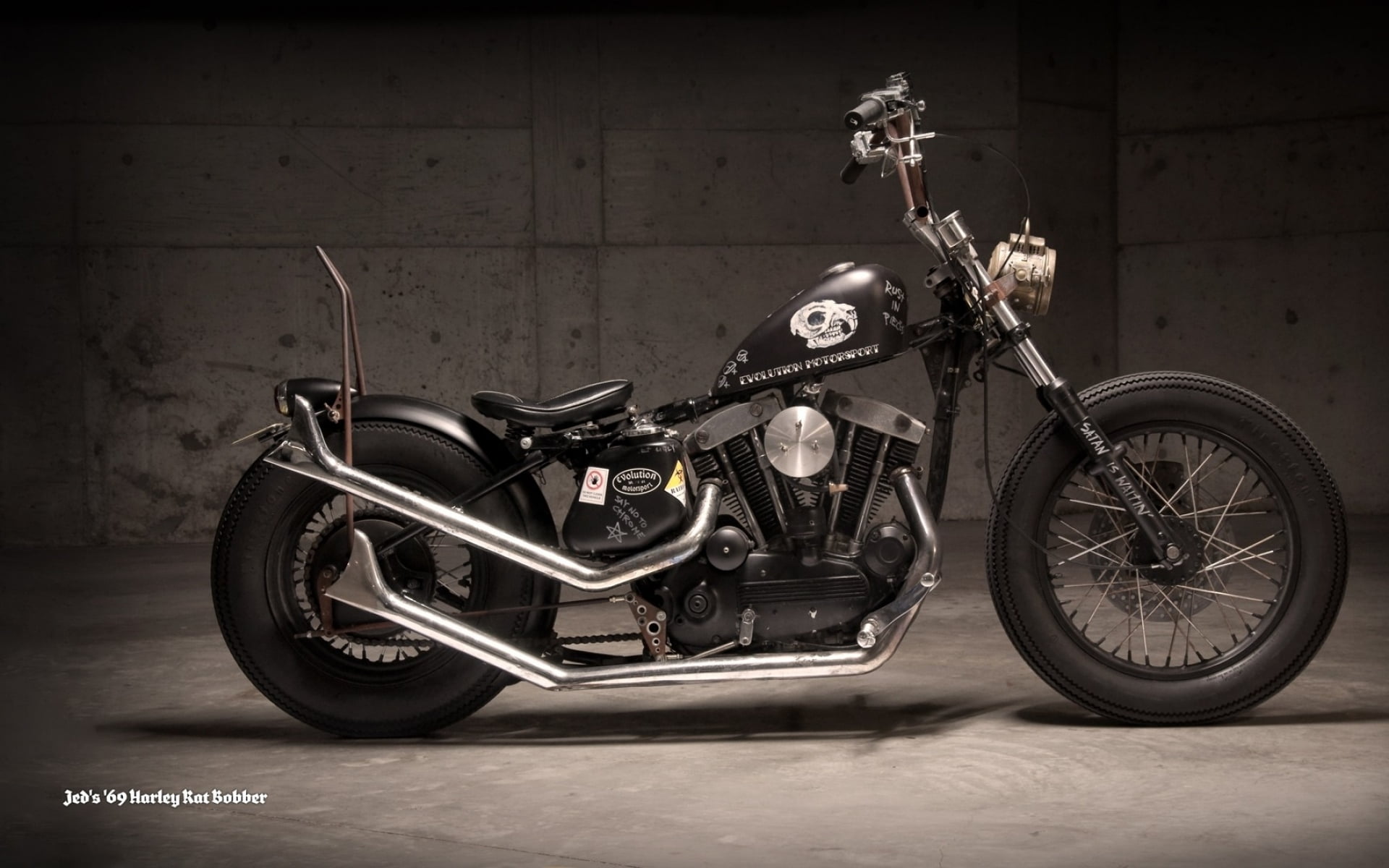black, sport, no People, mode of transportation, exhaust Pipe, Rat Bobber, riding, chrome, motorcycle Racing, speed, stationary, helmet, bobber, customized, HD Wallpaper