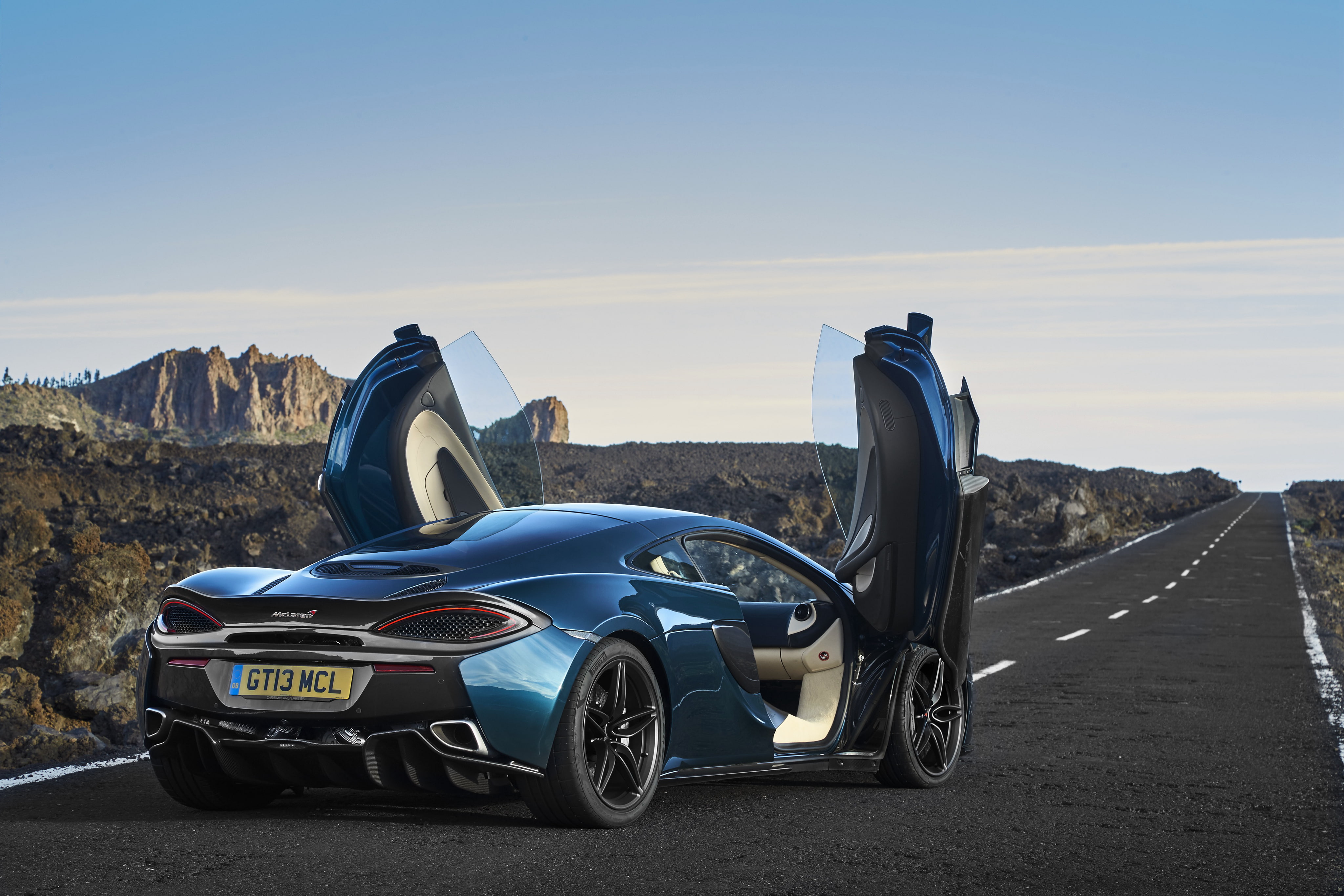 open, 570GT, supercar, door, auto, up, McLaren, road, 4K, HD Wallpaper