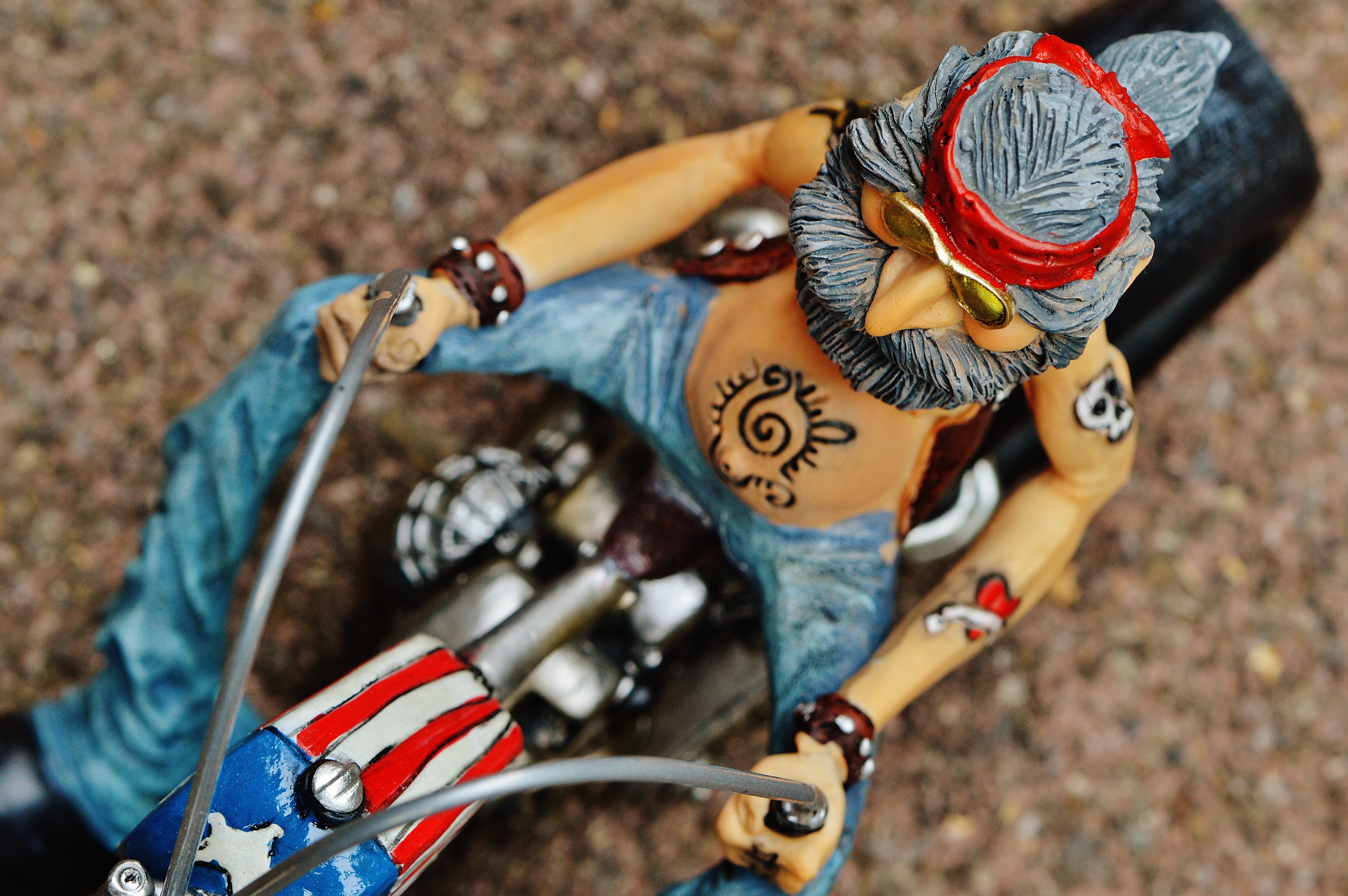 5K, headband, lifestyles, biker, outdoors, shoe, day, focus on foreground, joy of life, one person, fun, text, motorcycle, cool, america, casual, metal, HD Wallpaper