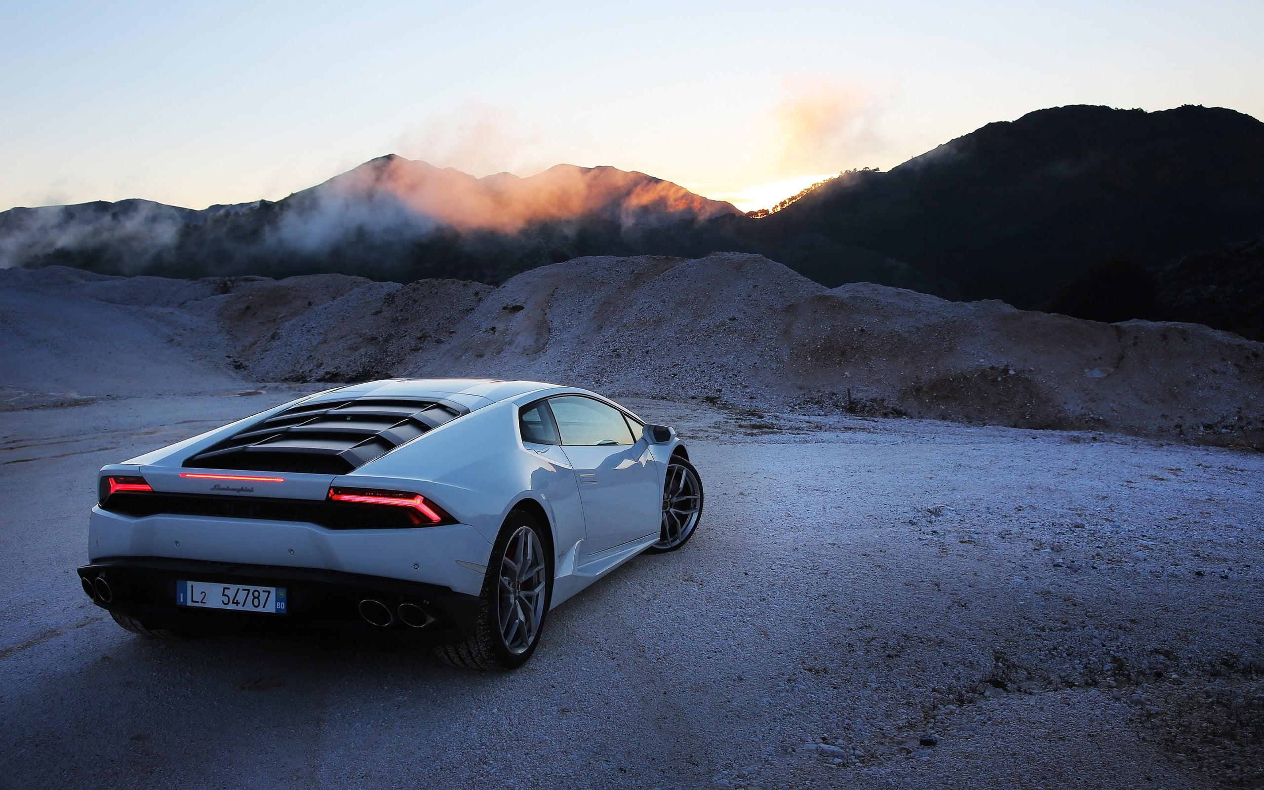 sunset, motor vehicle, land vehicle, Lamborghini Huracán LP610-4, environment, motion, transportation, white, mountain range, travel, beauty in nature, HD Wallpaper
