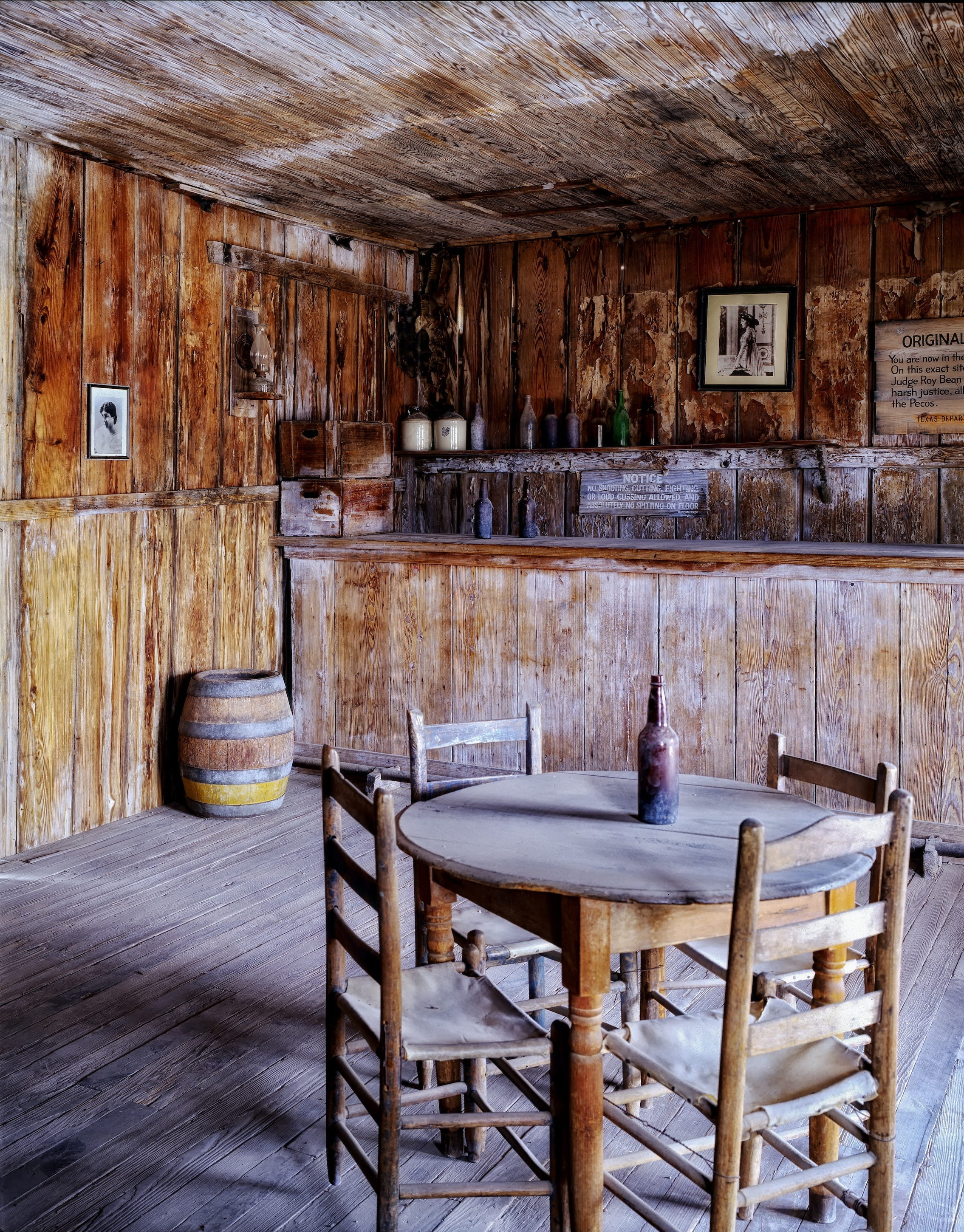 absence, saloon, indoors, old, house, architecture, wood, built structure, table, interior, domestic room, inside, judge roy bean, seat, texas, top, wall, Phone HD Wallpaper