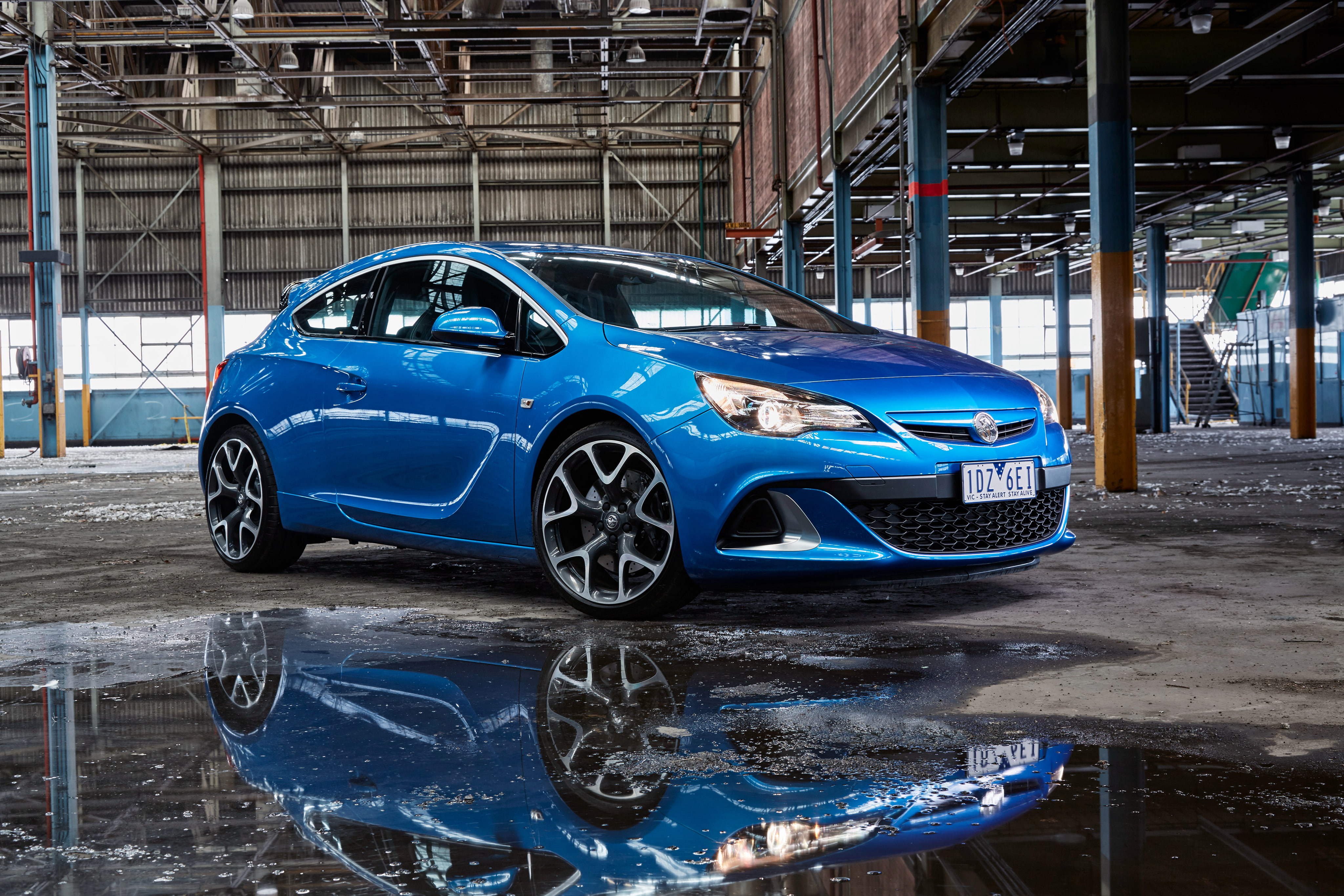 Compact Car, 4K, Reflection, Opel, Car, Opel Astra, Vehicle, Blue Car, HD Wallpaper