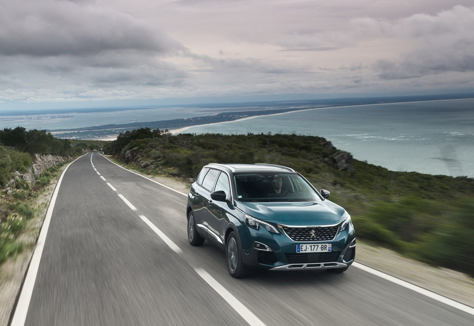 travel, transportation, outdoors, 5008, road, environment, motor vehicle, speed, peugeot, the way forward, cloud - sky, land vehicle, sky, on the move, HD Wallpaper