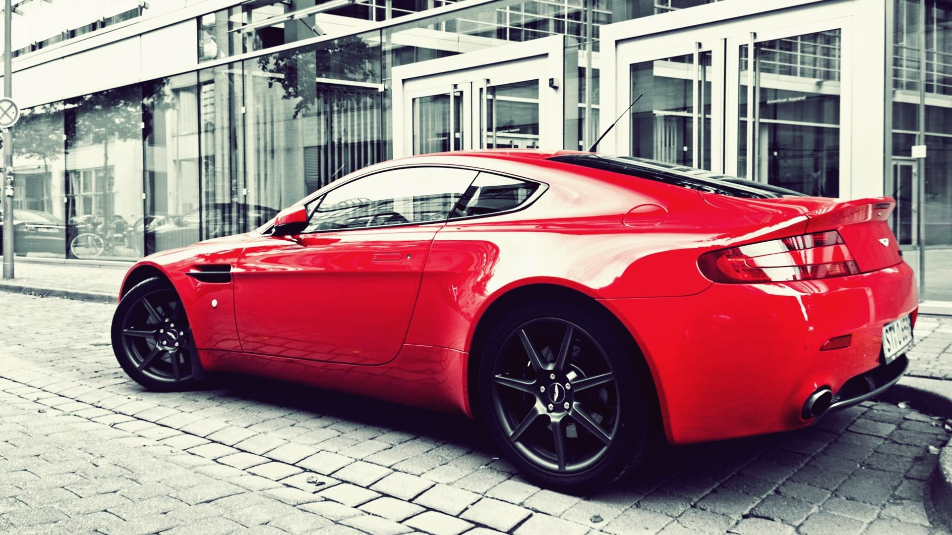 black color, red, day, cobblestone, built structure, architecture, car, transportation, no people, outdoors, wheel, building exterior, motor vehicle, footpath, HD Wallpaper