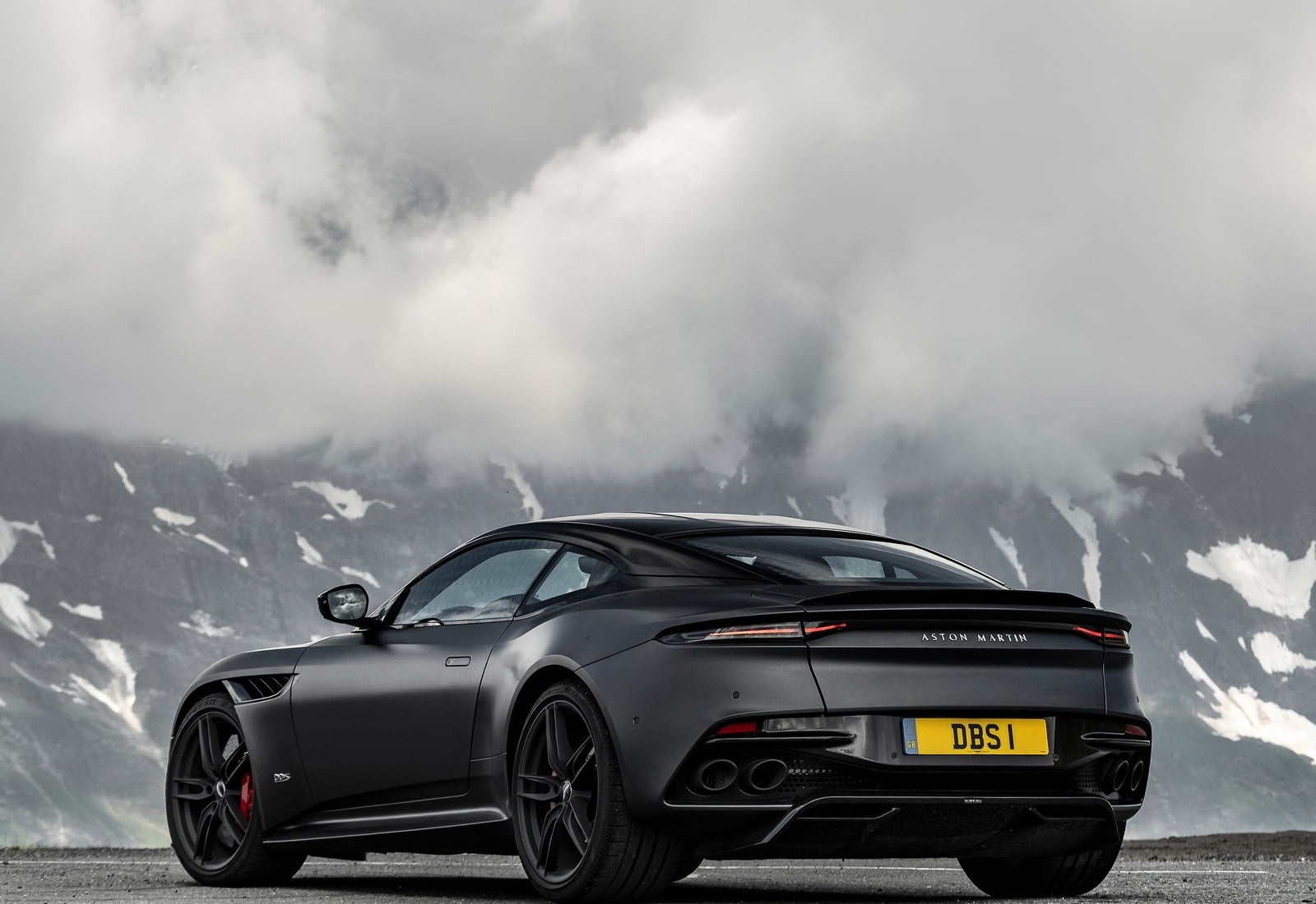 luxury, travel, 720P, martin, speed, fog, extreme weather, outdoors, motion, land vehicle, transportation, (2019), cloud - sky, xenon, environment, power in nature, HD Wallpaper