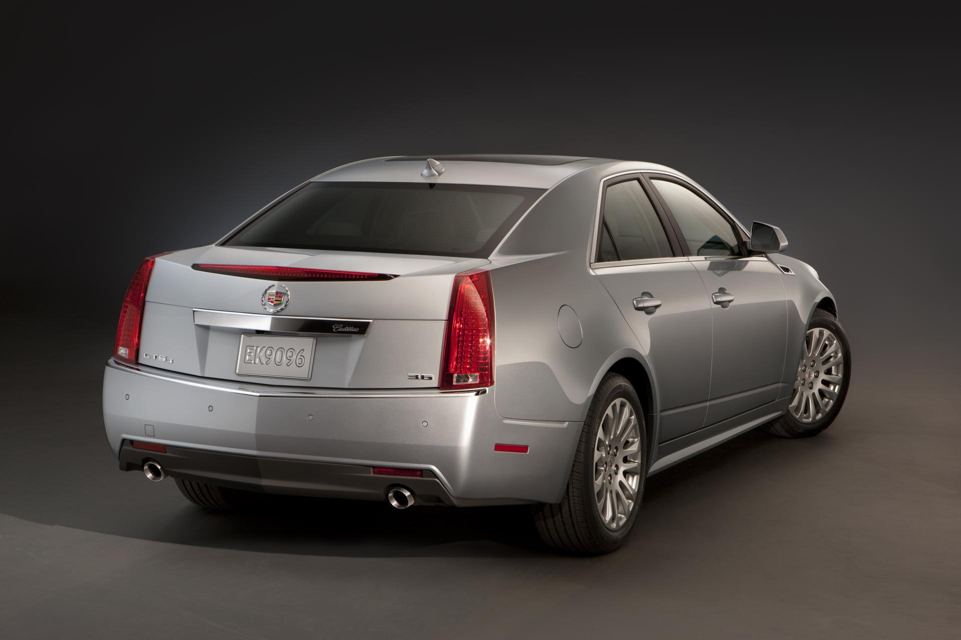 sedan, traffic accident, v, mode of transportation, studio shot, wheel, cadillac, gray background, toy, road, no people, speed, accidents and disasters, HD Wallpaper