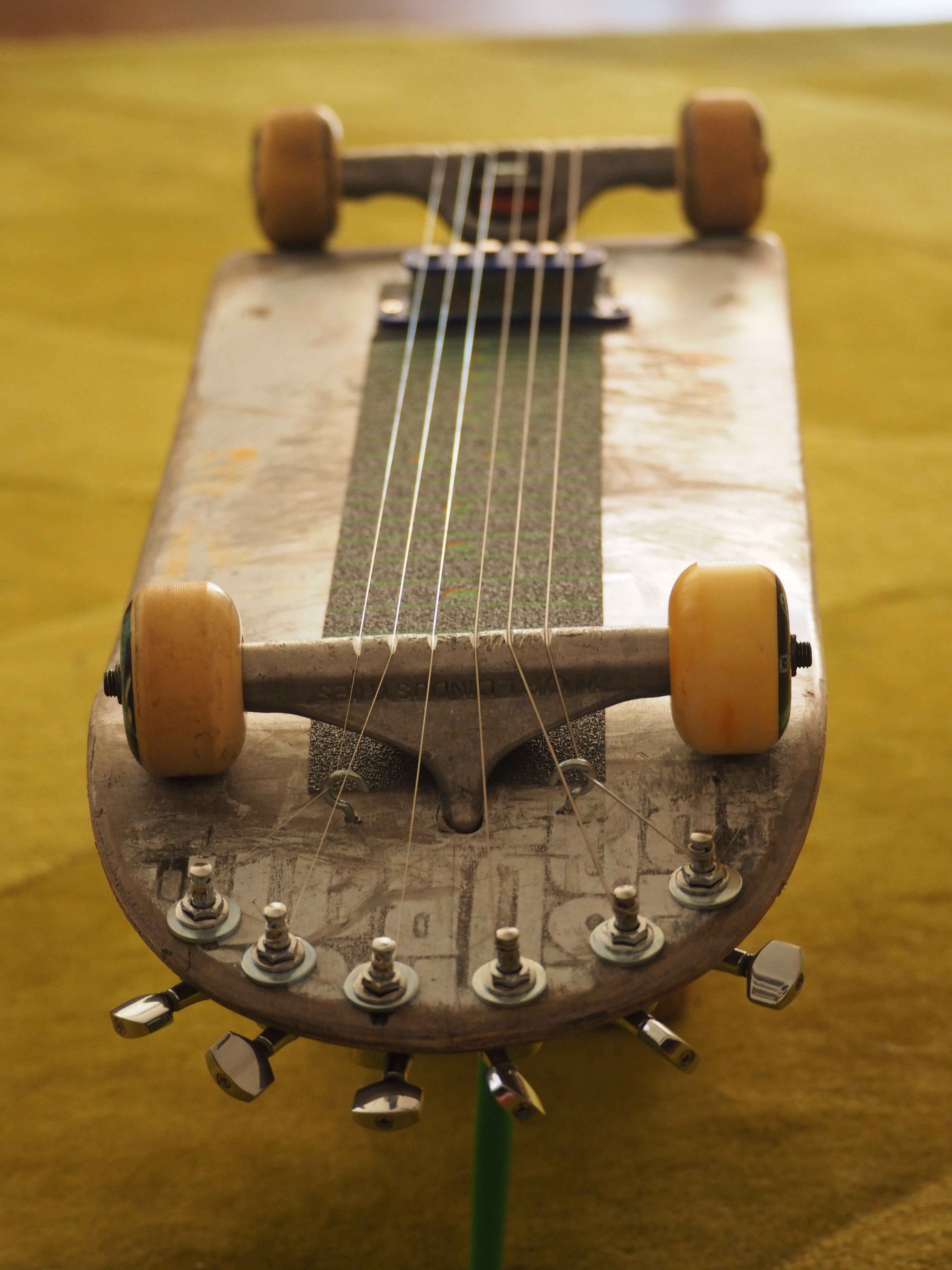brown, lap steel, selective focus, indoors, wood, music, hawaii guitar, musical equipment, musical instrument, wood - material, string, acoustic guitar, Phone HD Wallpaper