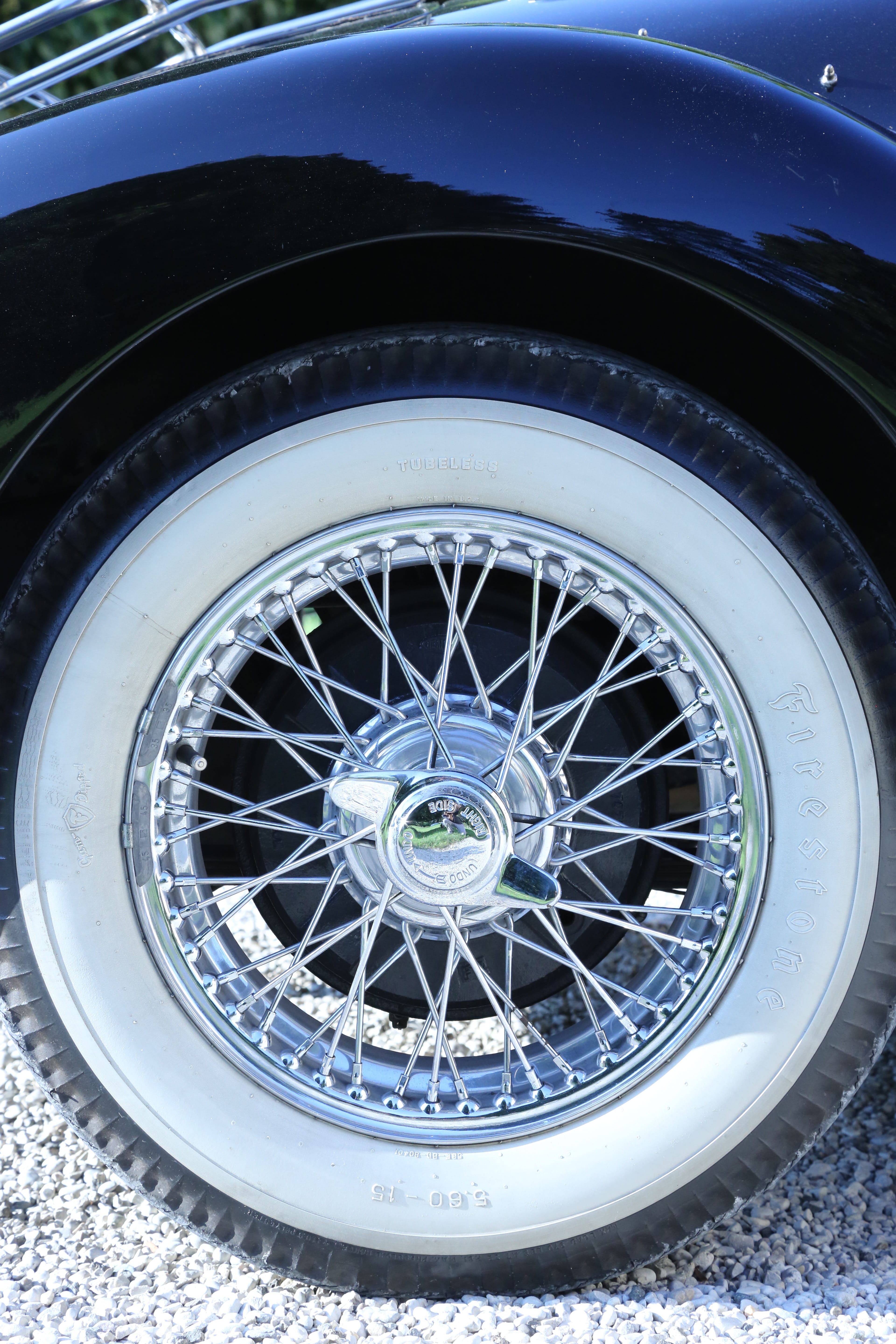 Auto, tire, day, spoke, chrome, city, mode of transportation, land vehicle, motor vehicle, wealth, Wheel, Vintage Car, blue, transportation, close-up, luxury, Phone HD Wallpaper