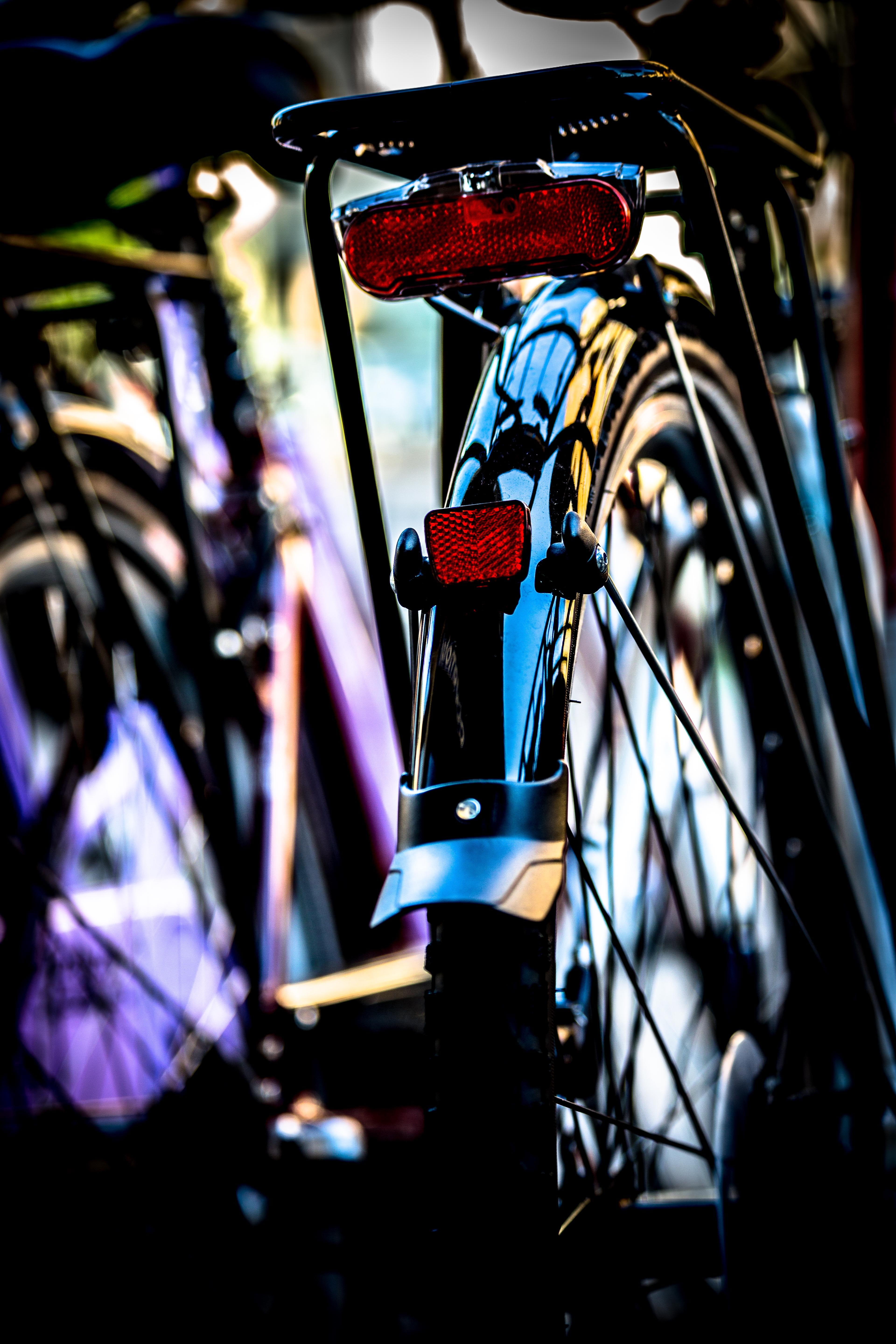 cyclist, land vehicle, handlebars, no people, bicycle, outdoors, transportation, travel, road, cycling, pedal, metal, day, bicycle rack, ray, bicycles, Phone HD Wallpaper