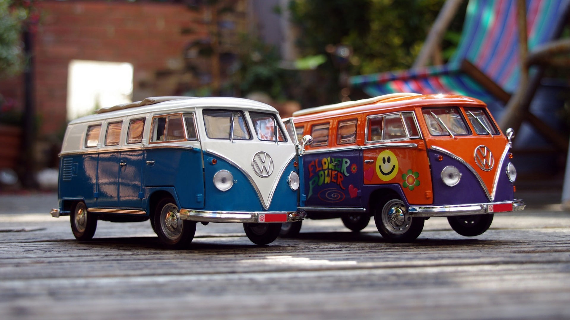 focus on foreground, 1080P, toys, wooden surface, architecture, road, land vehicle, taxi, car, day, transportation, city, creativity, red, no people, small, HD Wallpaper