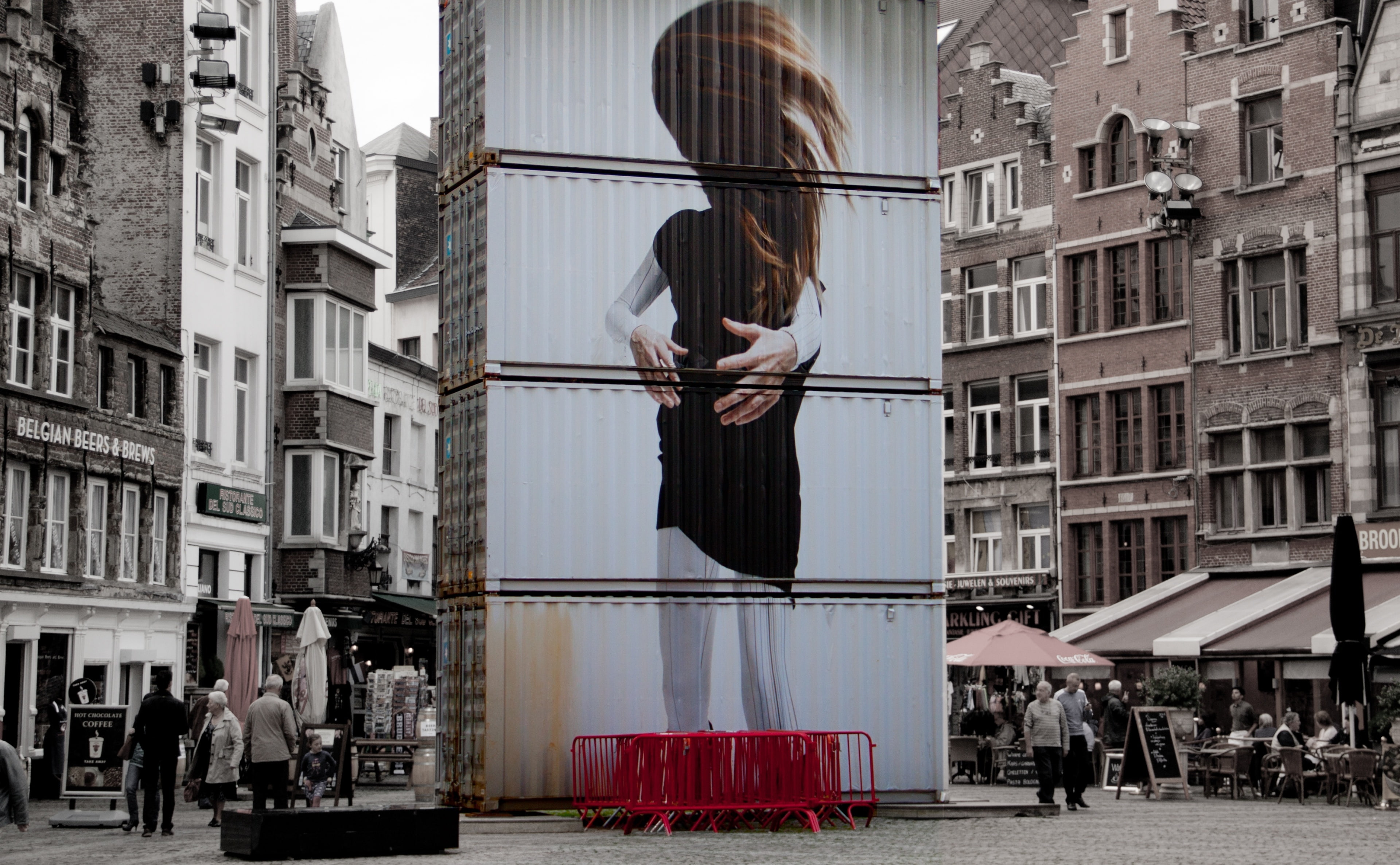 container, lifestyles, Europe, Antwerp, oldtown, 4K, Belgium, built structure, window, men, building exterior, outdoors, glasseyesview, real people, city life, HD Wallpaper