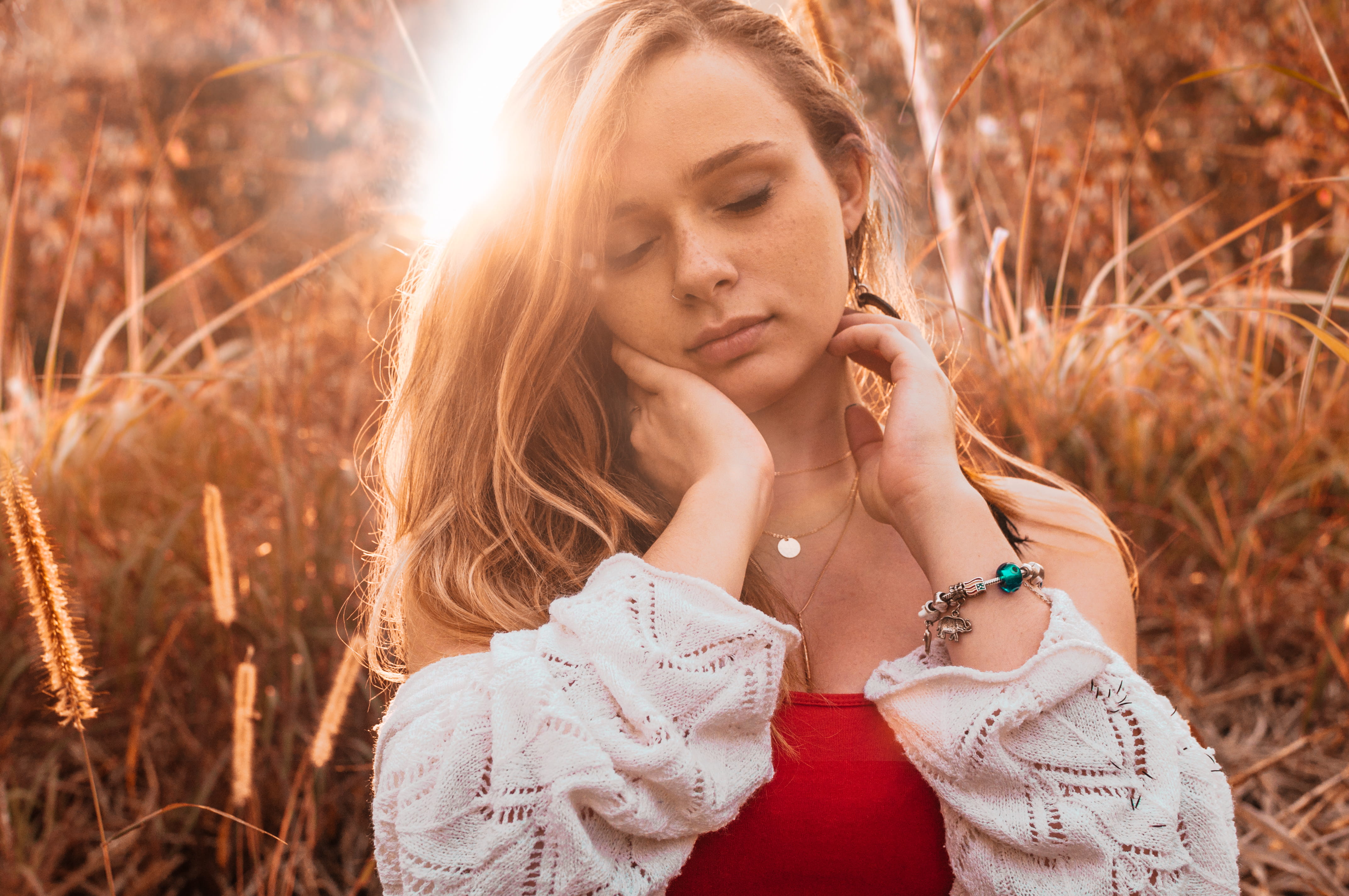 woman, casual, hay, blond, lens flare, rural, beautiful woman, countryside, blur, one person, sun, sunlight, fall, nature, hair, model, summer, contemplation, HD Wallpaper