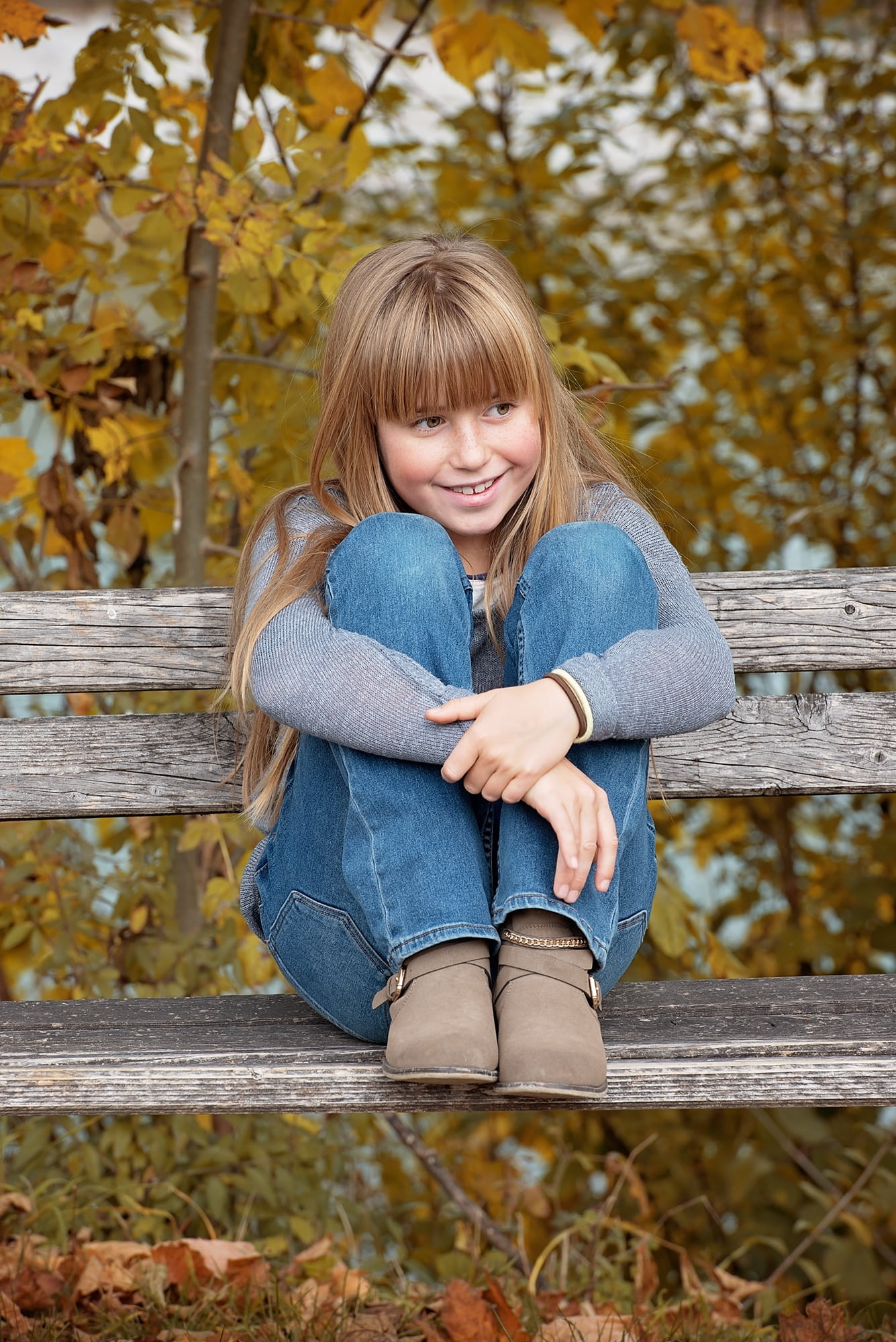 cute, bank, trees, child, childhood, happiness, autumn, sitting, leisure activity, hair, fall leaves, outdoors, seasons, bangs, hairstyle, people, happy, Phone HD Wallpaper