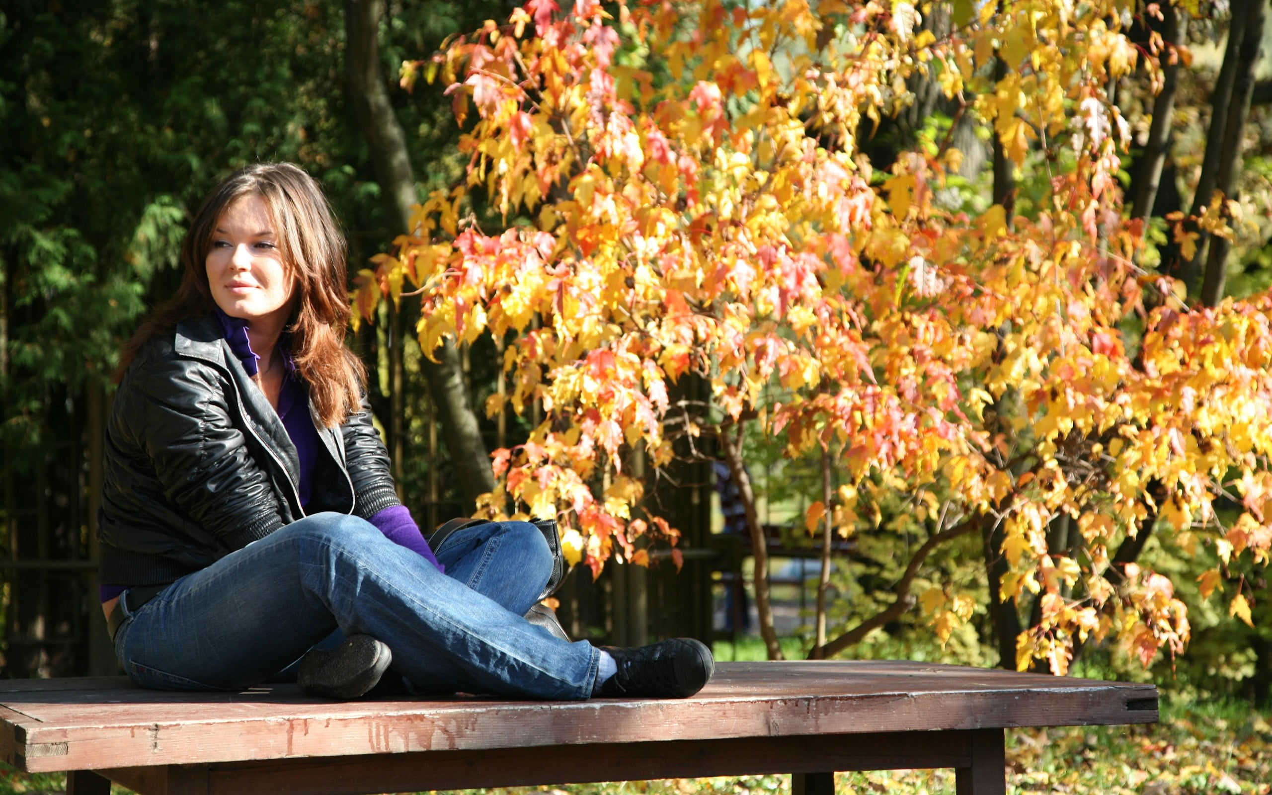 happiness, jacket, joy, casual Clothing, blue, tree, full length, hair, beautiful woman, denim, day, females, portrait, girls, park - Man Made Space, smiling, HD Wallpaper