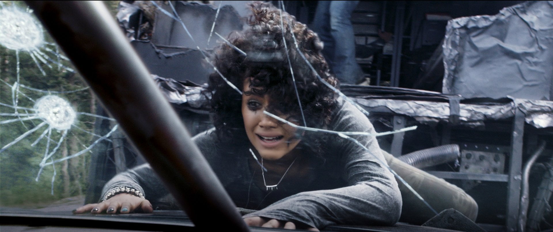 Ramsey (Fast and Furious), Furious 7, front view, one person, headshot, emotion, industry, smiling, technology, Nathalie Emmanuel, concentration, adult, HD Wallpaper