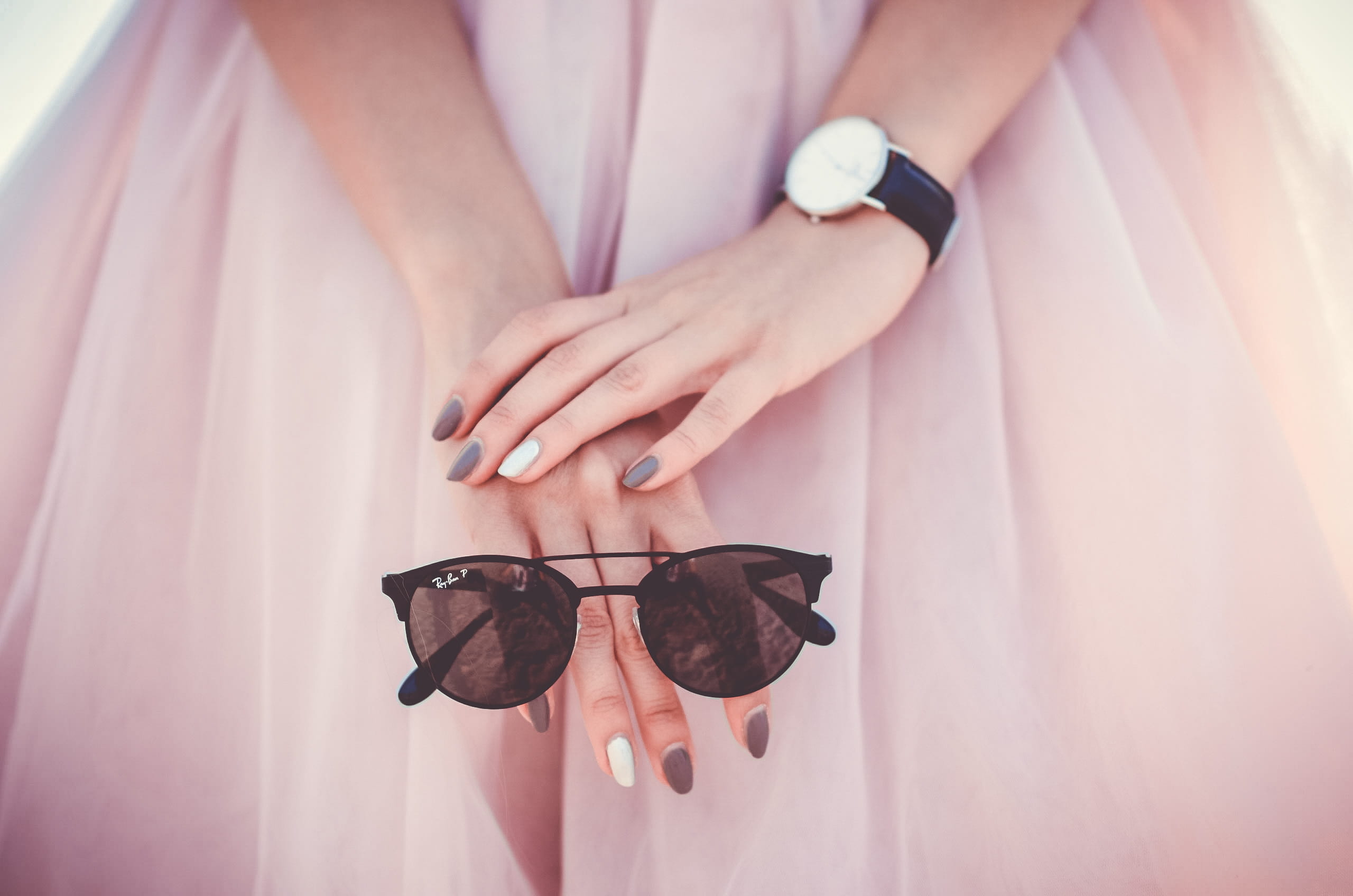 accessories, body part, finger, midsection, sunglasses, woman, day, ring, pink color, indoors, ray ban, caucasian, nail, hands, women, one person, watch, HD Wallpaper