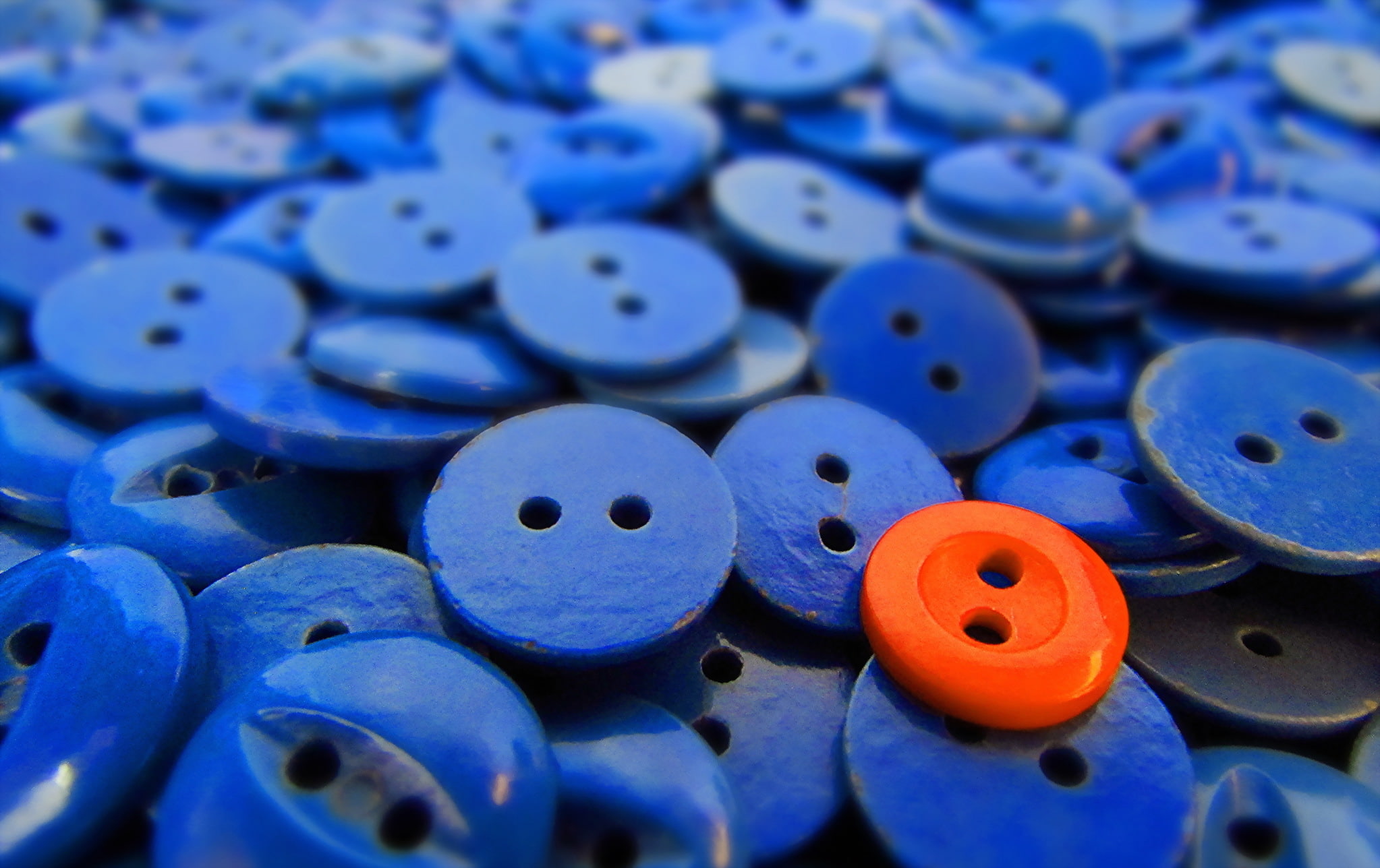 blue, 1080P, design, buttons, still life, abstrat bobbles, stack, large group of objects, hole, sewing item, no people, thread, pattern, button, full frame, HD Wallpaper