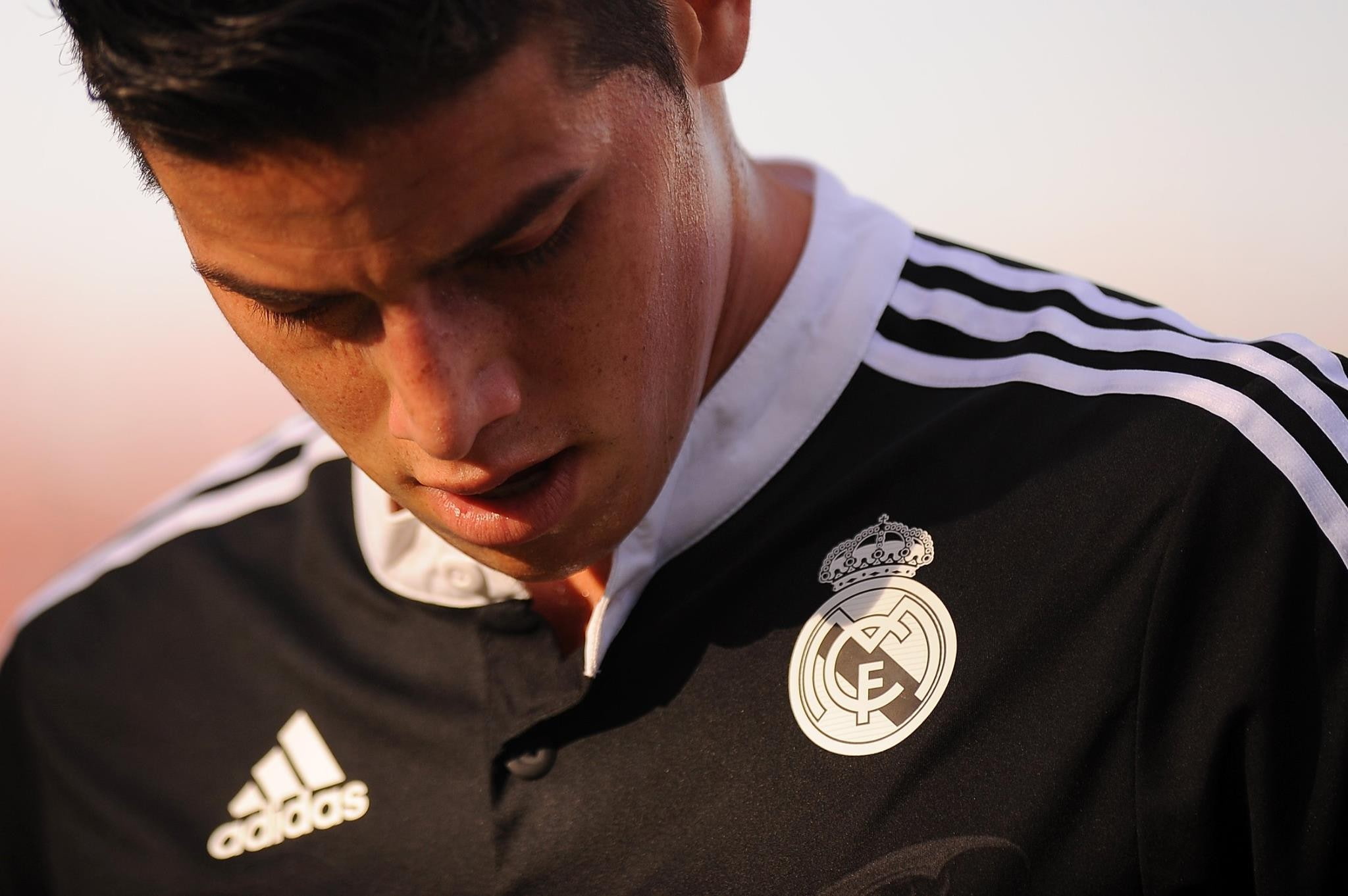 looking, young adult, males, looking down, lifestyles, men, menswear, front view, sport, Real Madrid, young men, one person, portrait, occupation, clothing, HD Wallpaper